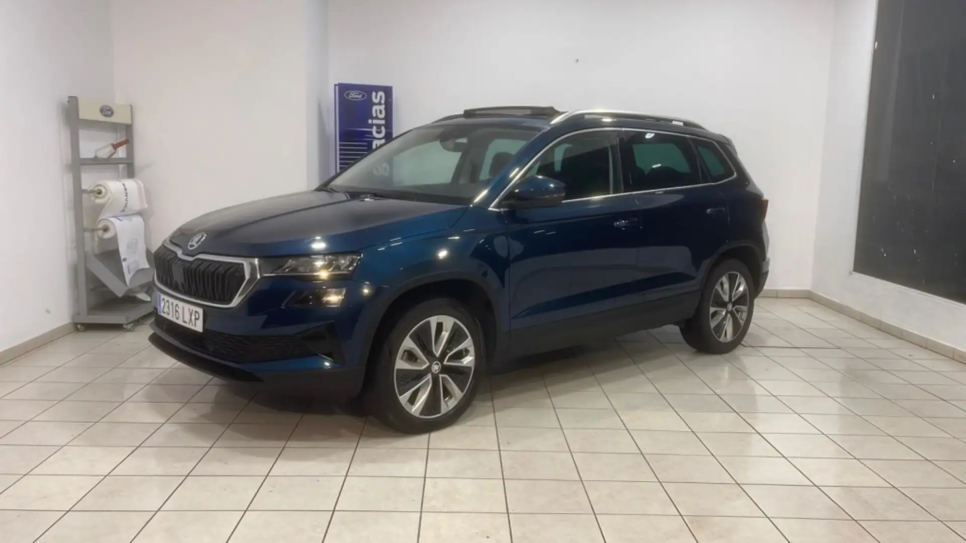 Skoda Karoq 2.0TDI AdBlue Style 4x4 DSG 110kW Azul - 2
