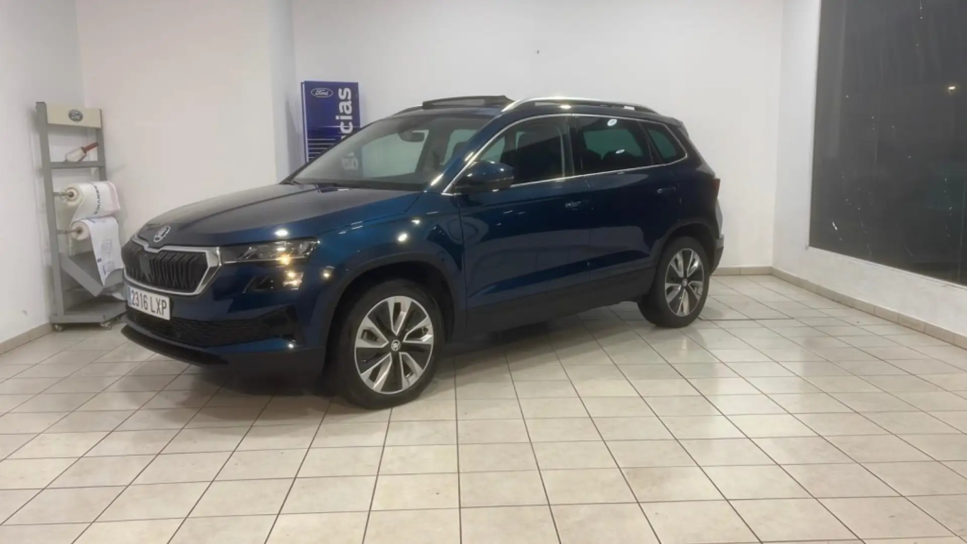 Skoda Karoq 2.0TDI AdBlue Style 4x4 DSG 110kW Azul - 1