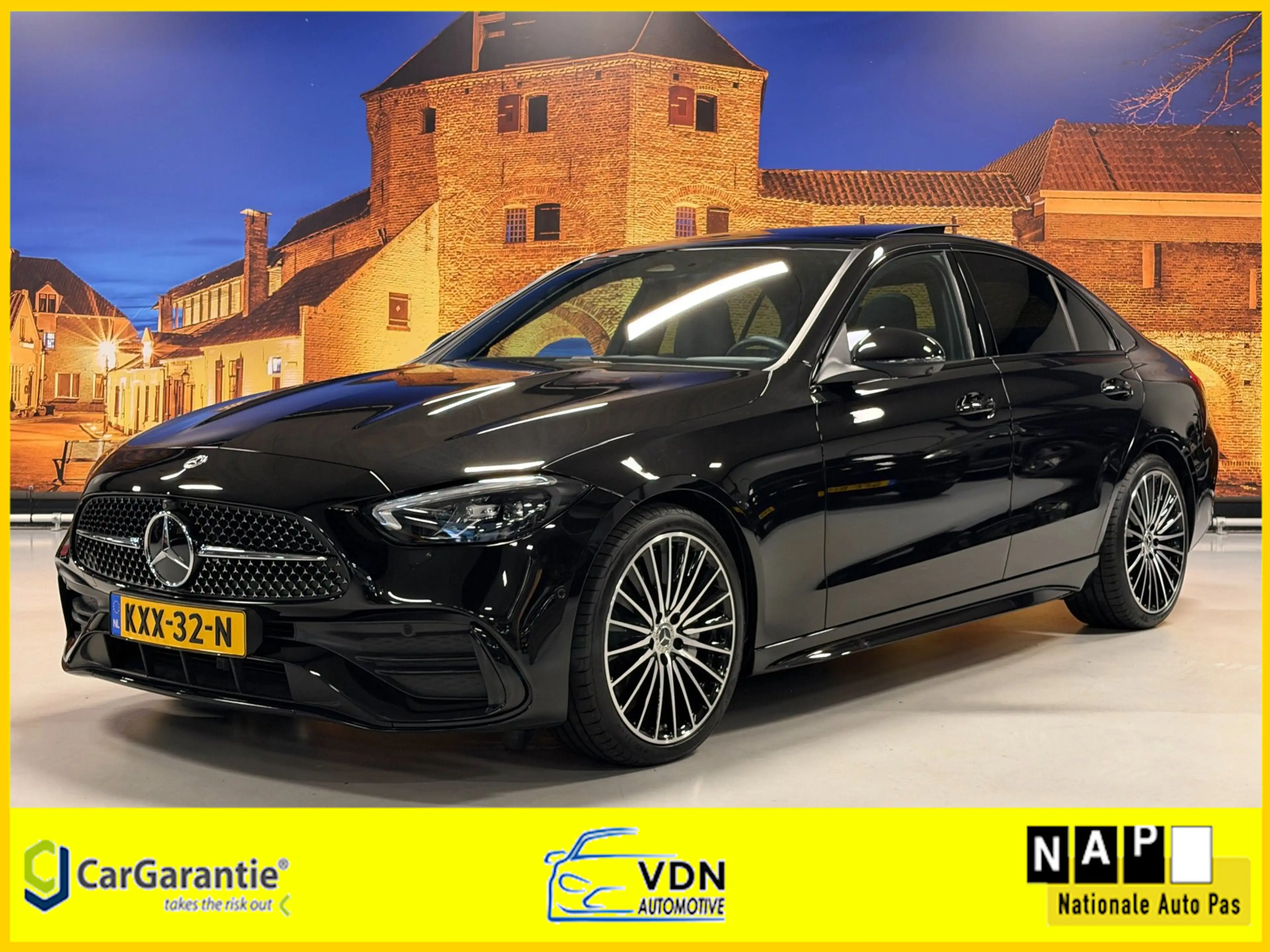 Mercedes-Benz C 180 AMG Line Aut Panodak 360 Camera Leer
