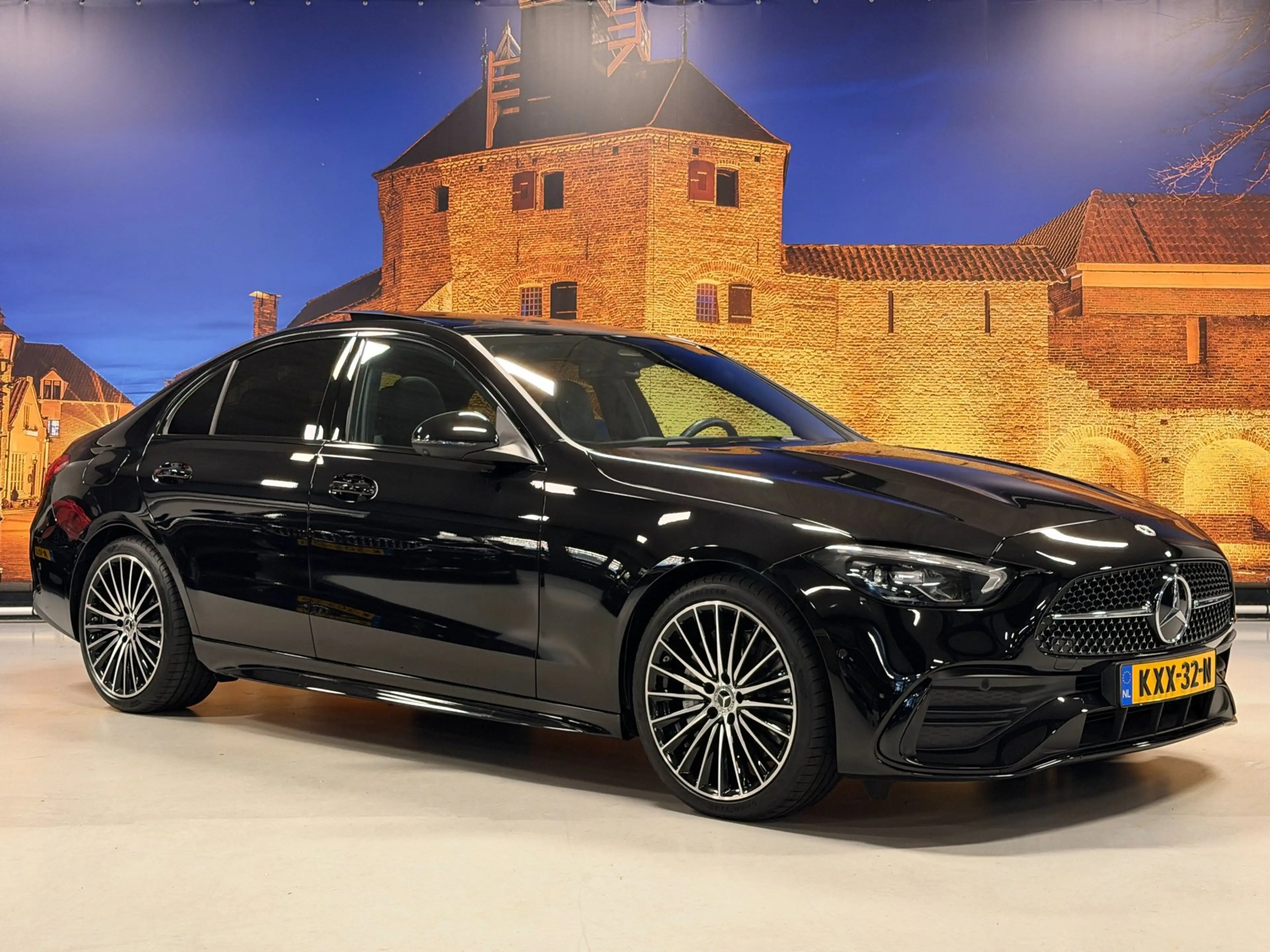 Mercedes-Benz C 180 AMG Line Aut Panodak 360 Camera Leer — photo 13