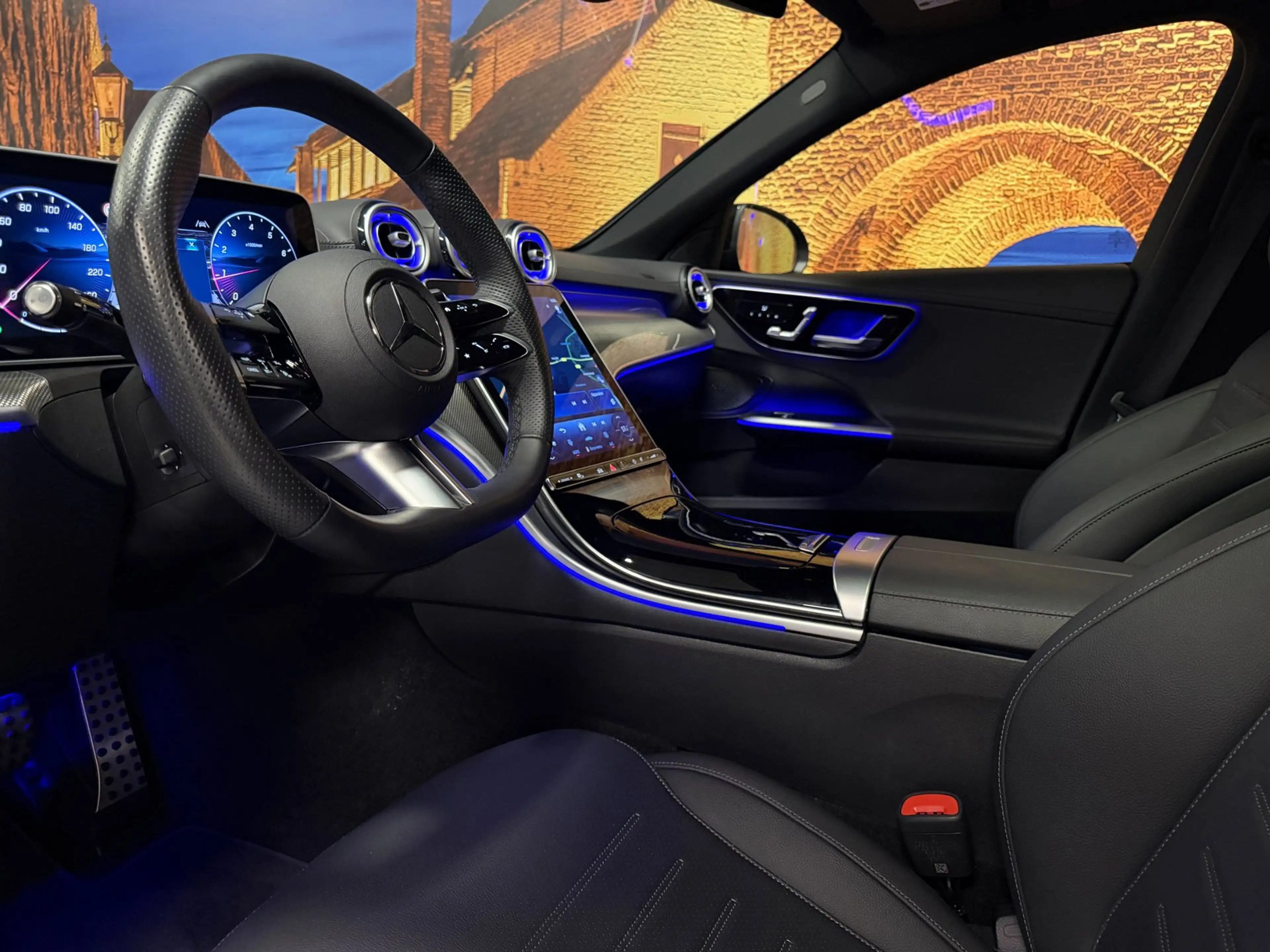Mercedes-Benz C 180 AMG Line Aut Panodak 360 Camera Leer — photo 19