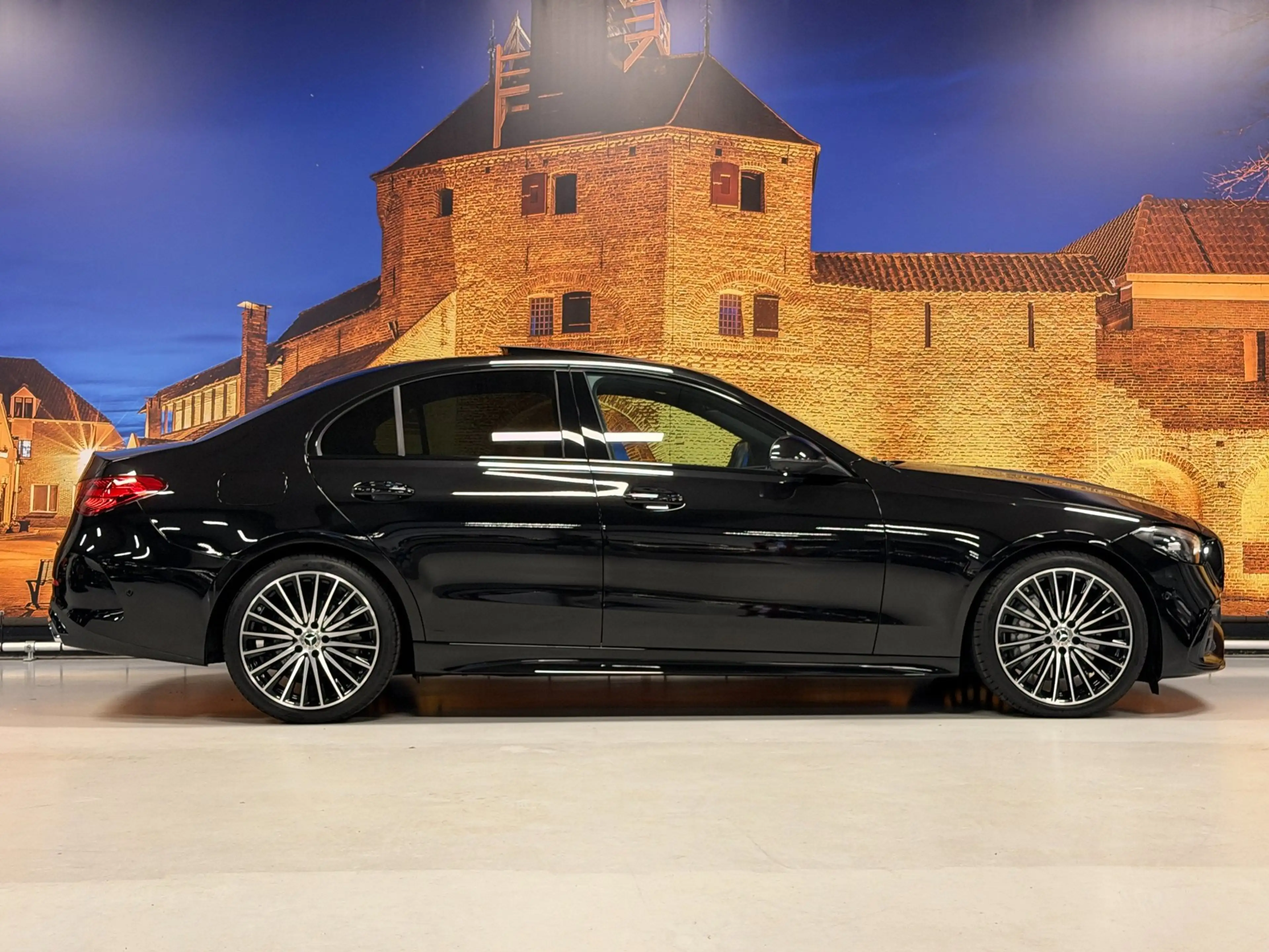 Mercedes-Benz C 180 AMG Line Aut Panodak 360 Camera Leer — photo 9