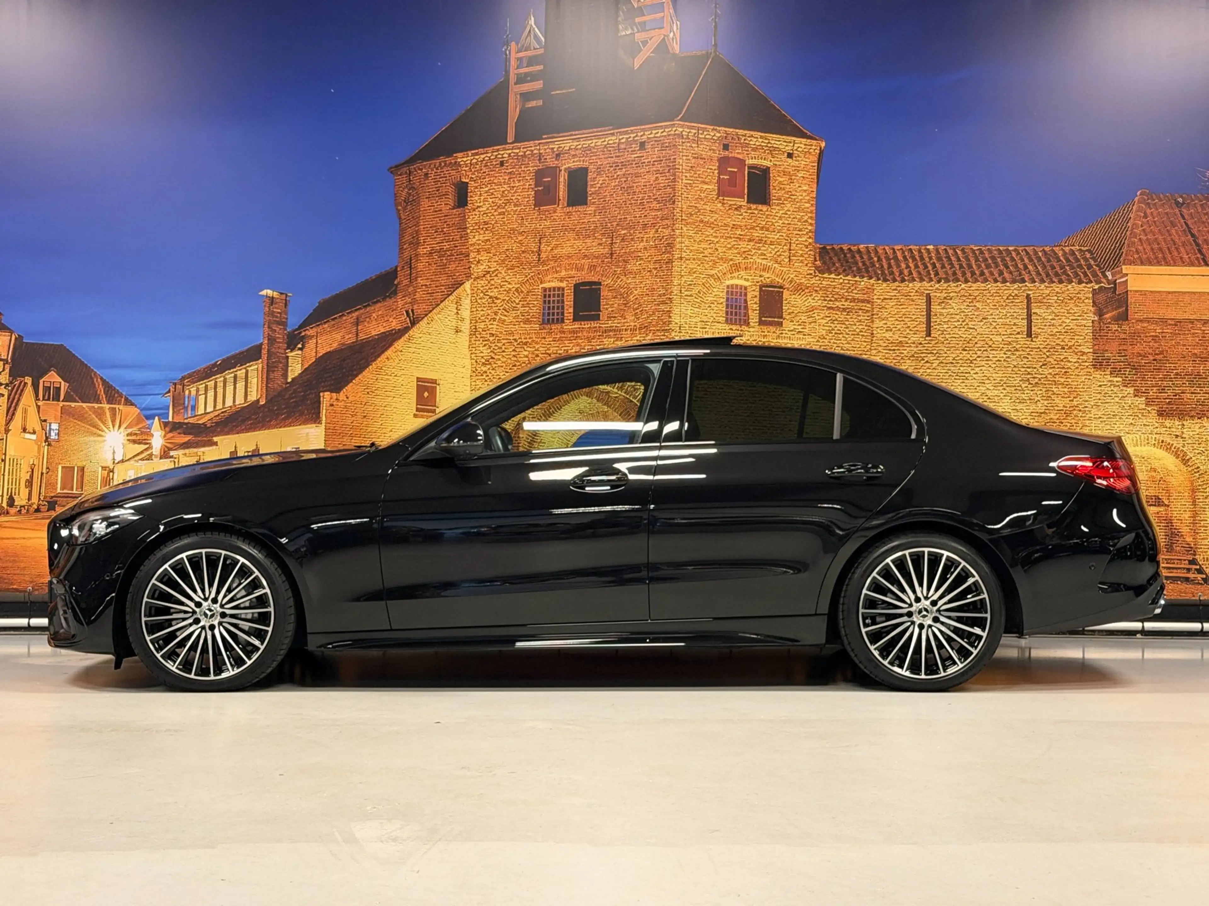 Mercedes-Benz C 180 AMG Line Aut Panodak 360 Camera Leer — photo 10