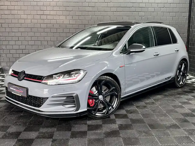 Volkswagen Golf GTI TCR 2.0 TSI 290 CV *AKRAPOVIC* *PANO *CAMERA*
