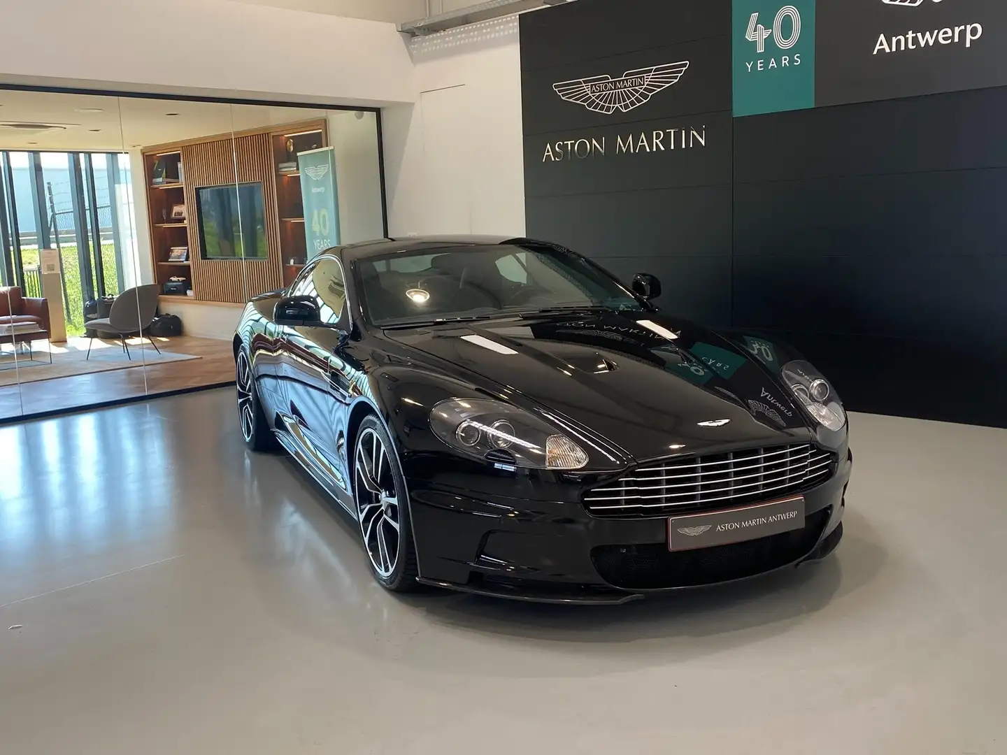 Aston Martin DBS Carbon Black 5.9i V12 Touchtronic Negro - 2