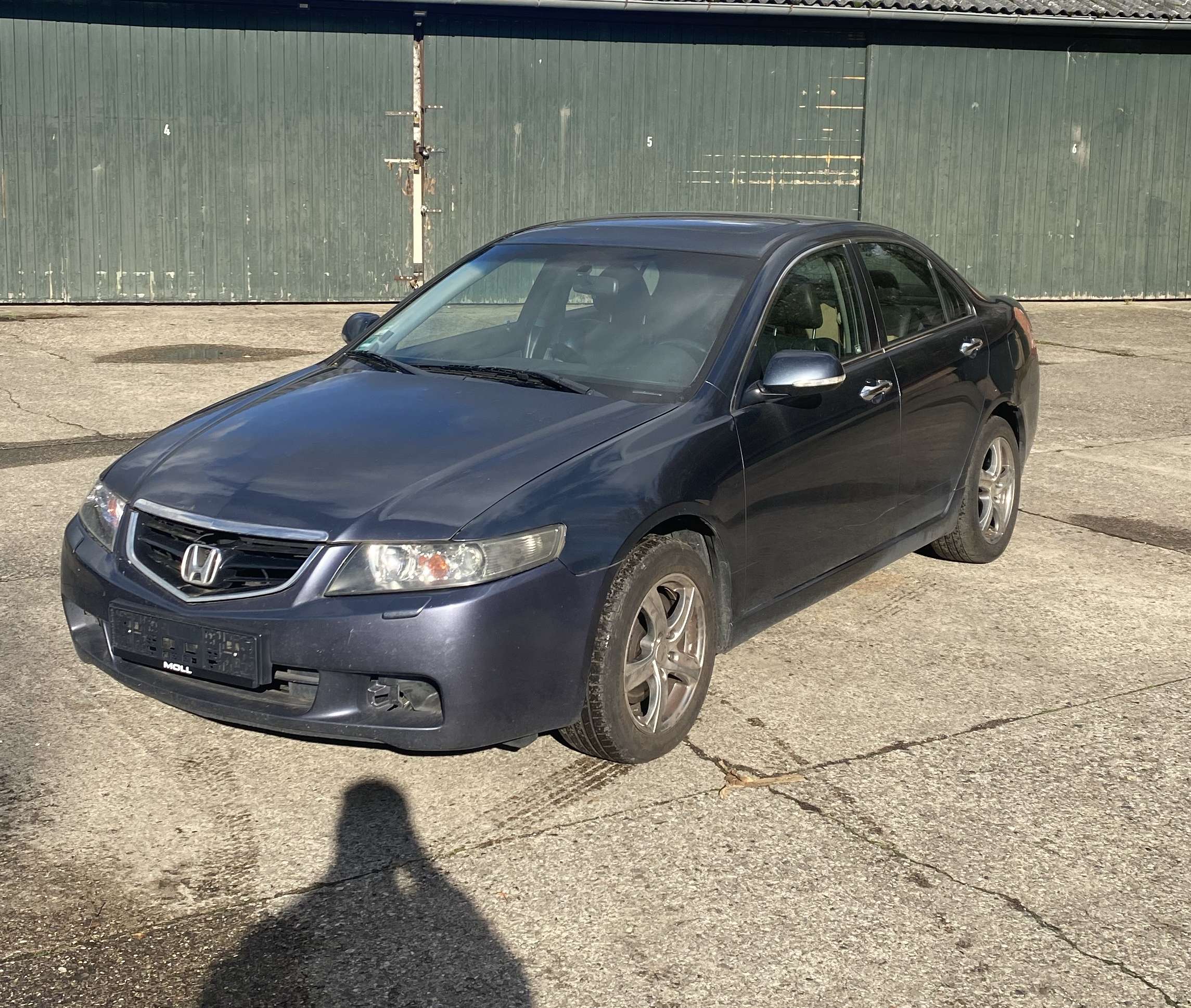 Second hand Honda Accord 2.2