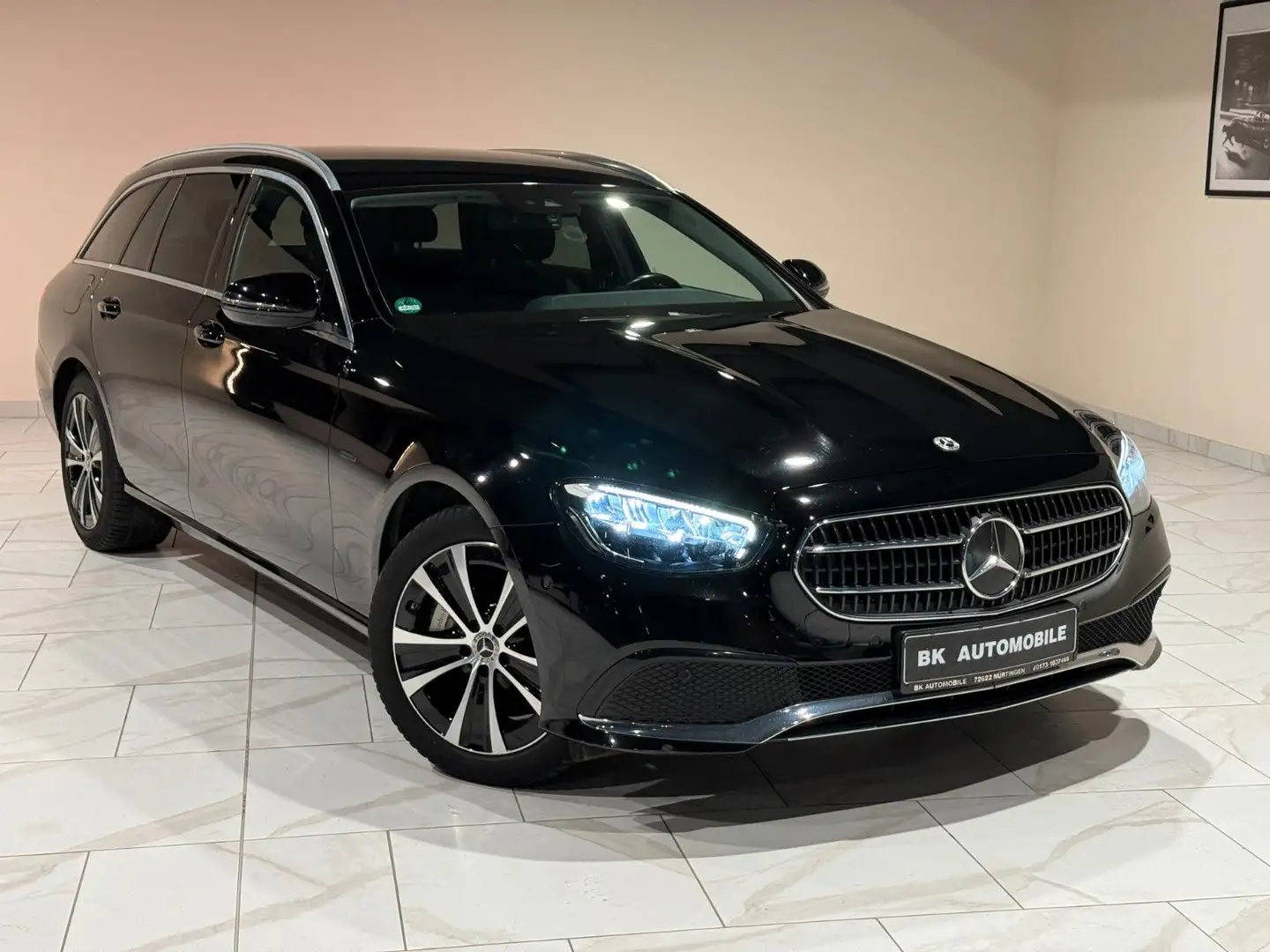 Mercedes-Benz E 300 de|Avantgard|Totwinkel|Spurhalte|AHK|SHZ| Zwart - 1