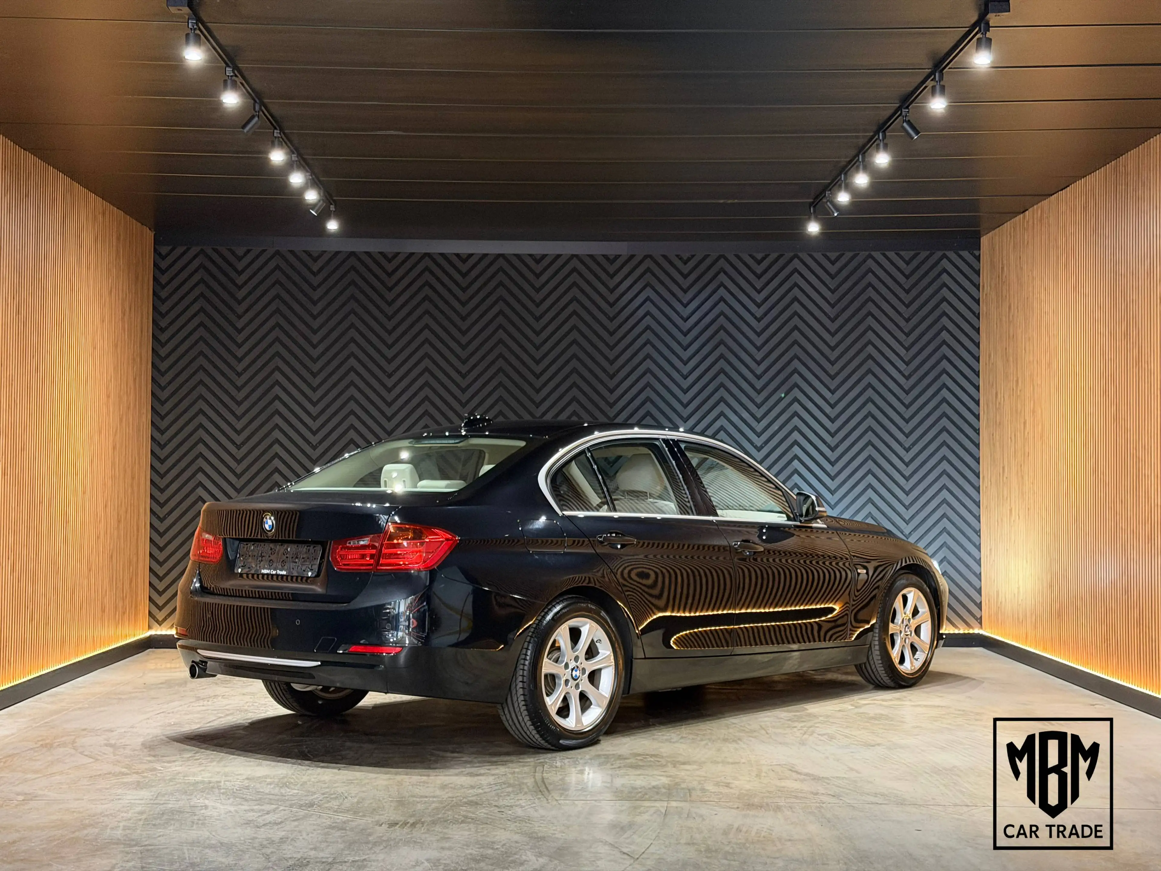 BMW 316 d ✅ ModernLine Xenon Leer Keyless Trekhaak Navi Zetelverw 1. eig — photo 4