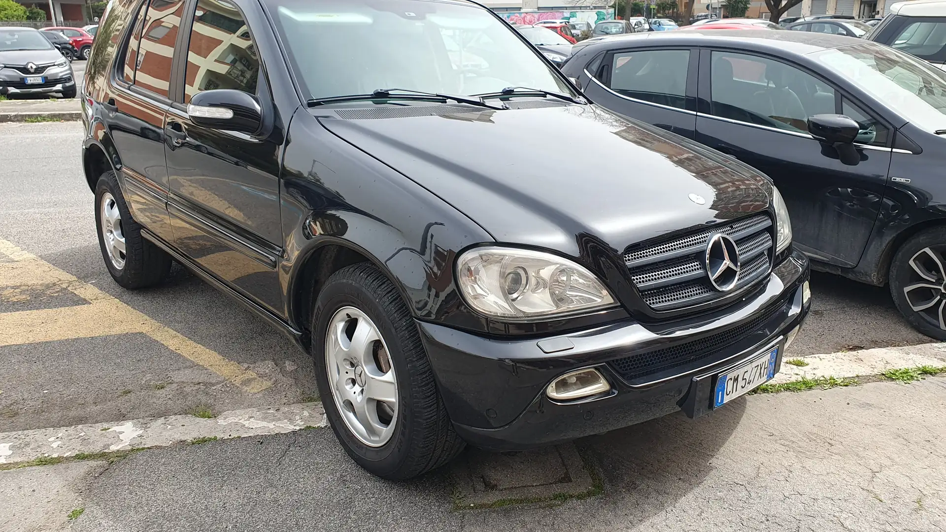 Mercedes-Benz ML 270 cdi Schwarz - 1