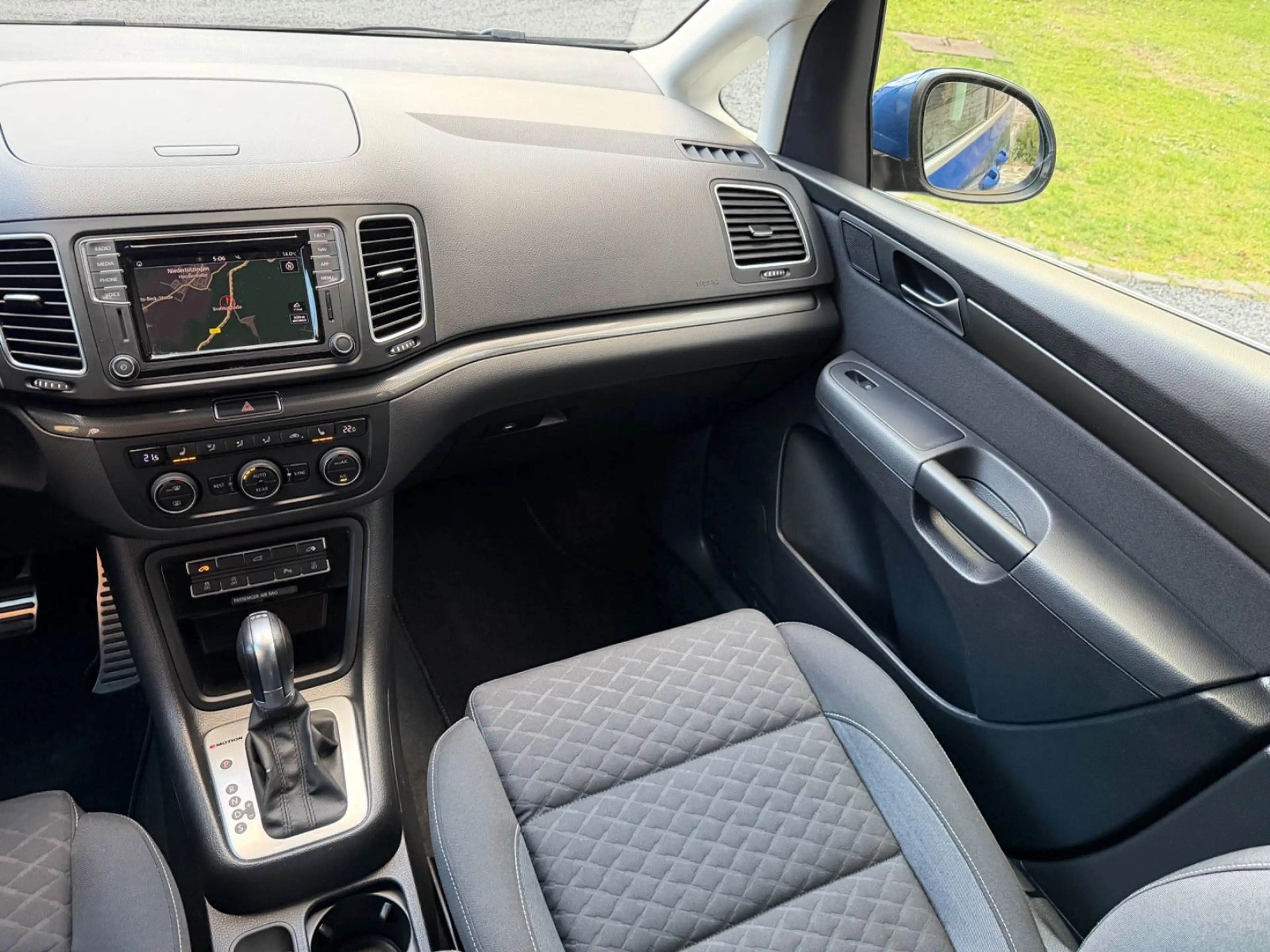 Volkswagen Sharan 2.0TDI Join 4Motion 7 Sitze AHK Xenon TÜV — photo 13