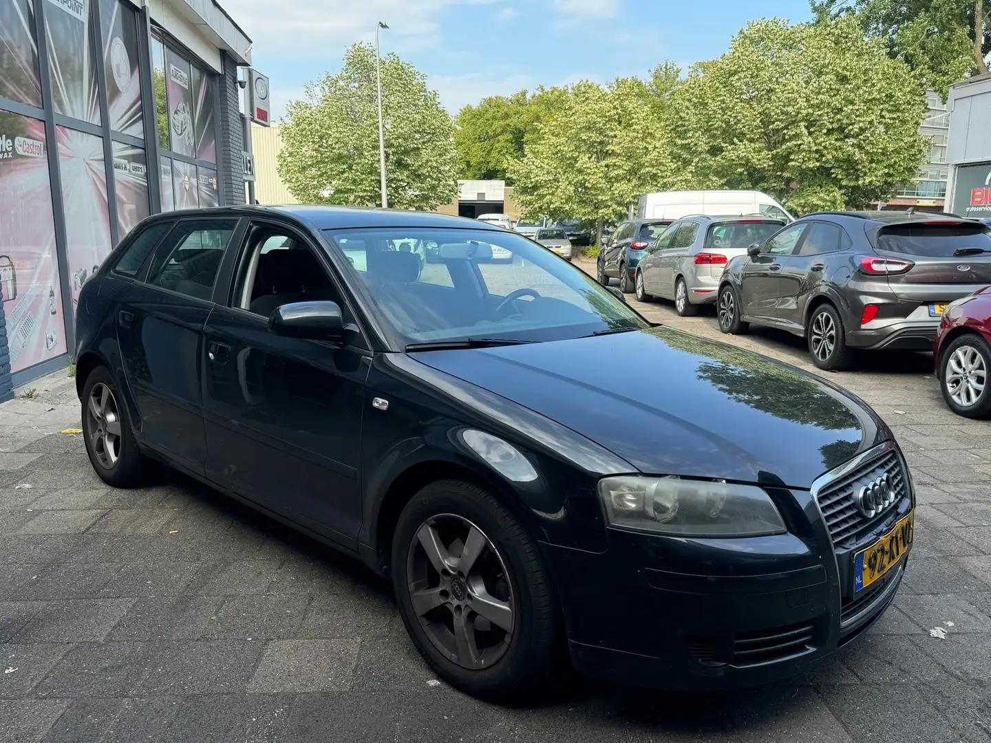 Audi A3 Sportback 1.6 FSI Attraction Pro Line Business | C Zwart - 2