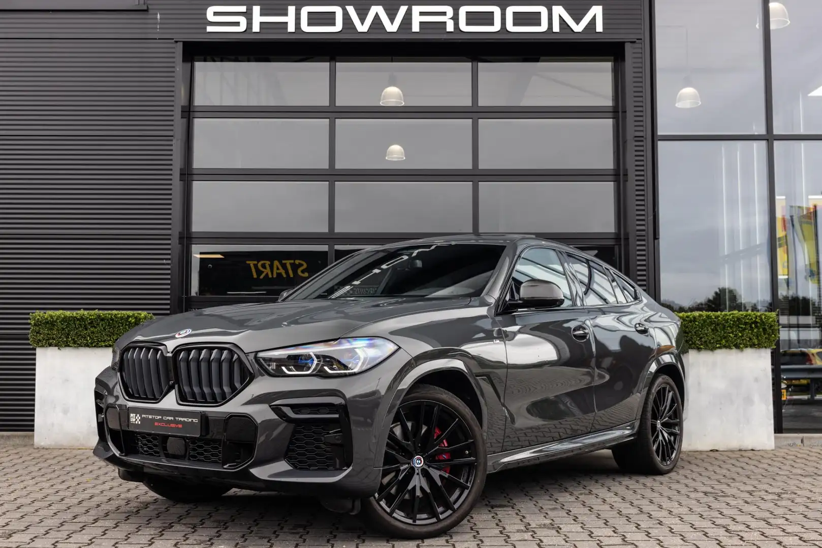 BMW X6 XDrive40i, M-Sport, Pano, B&W Audio, Massage, 1e e Grijs - 2