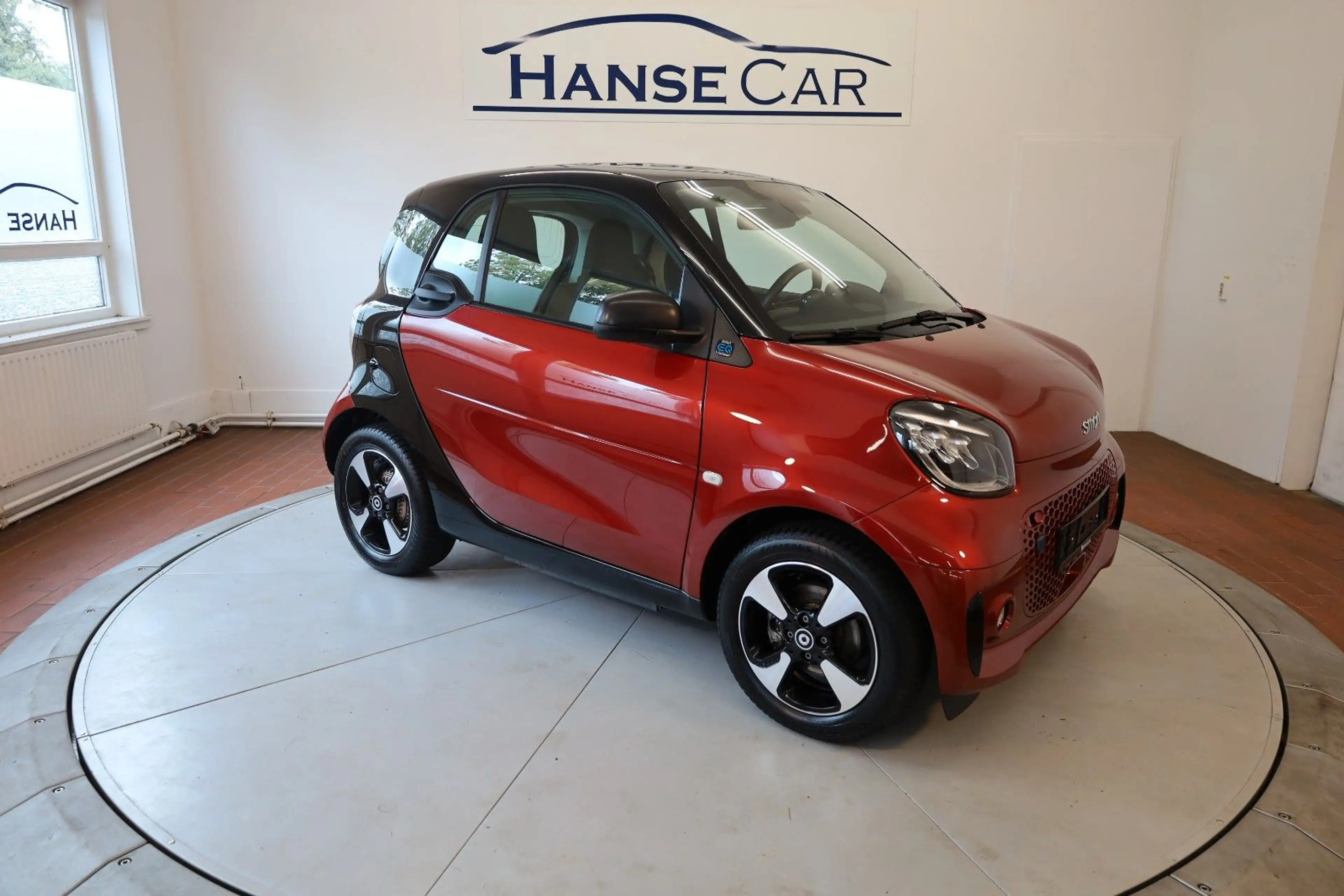 smart forTwo fortwo/ EQ 22 KW Lader/Pano/Navi/R.Kamera — photo 2