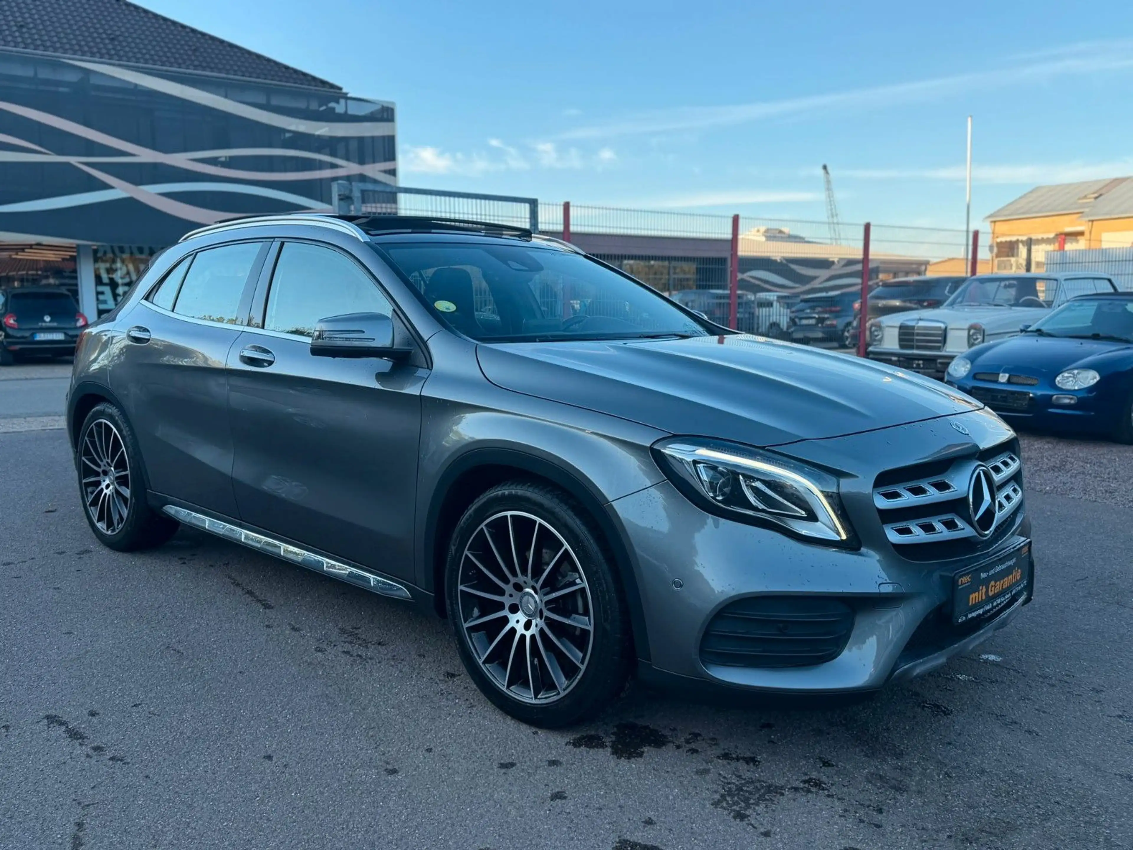Mercedes-Benz GLA 200 CDi AMG Line — photo 2