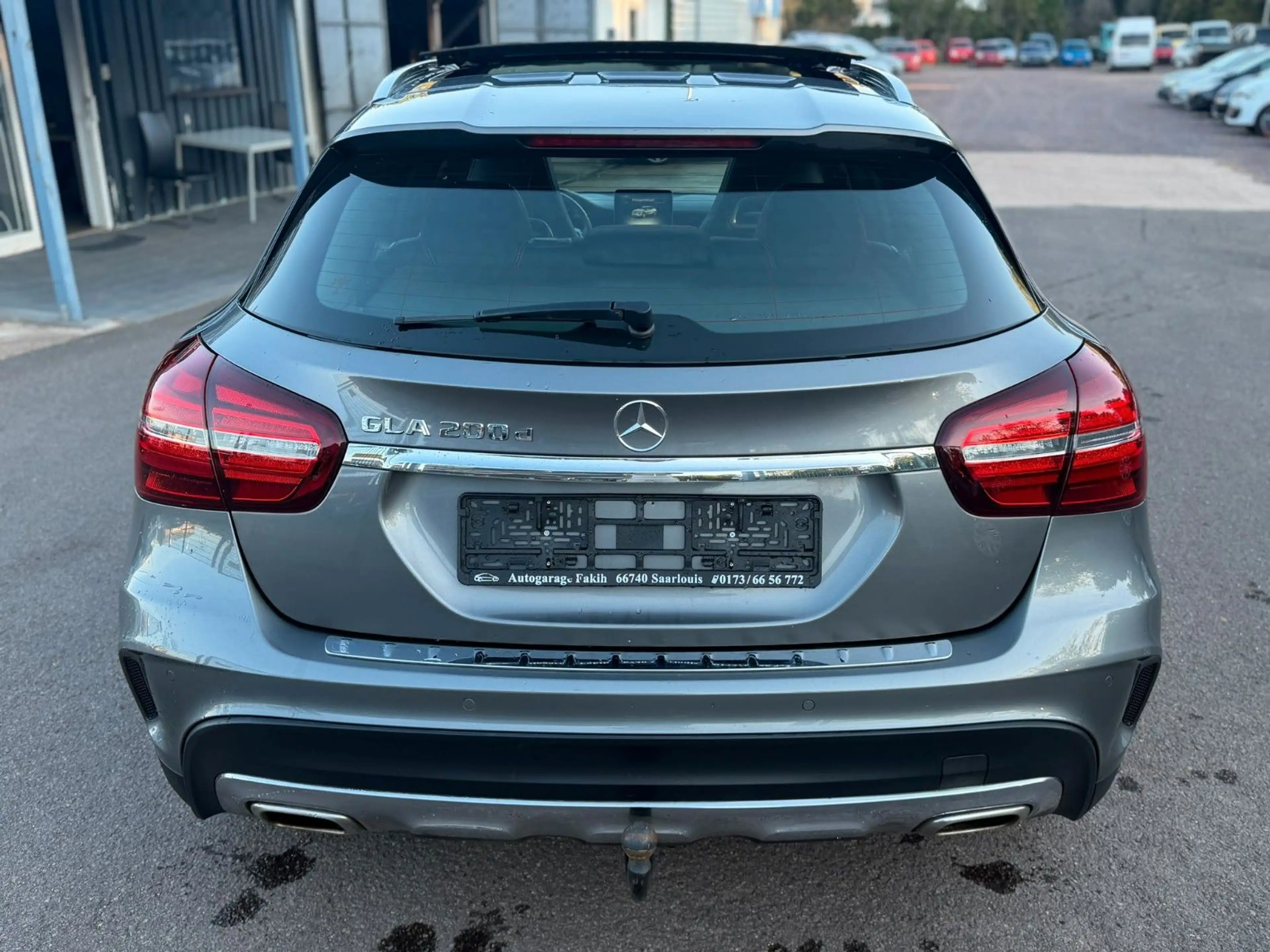 Mercedes-Benz GLA 200 CDi AMG Line — photo 6