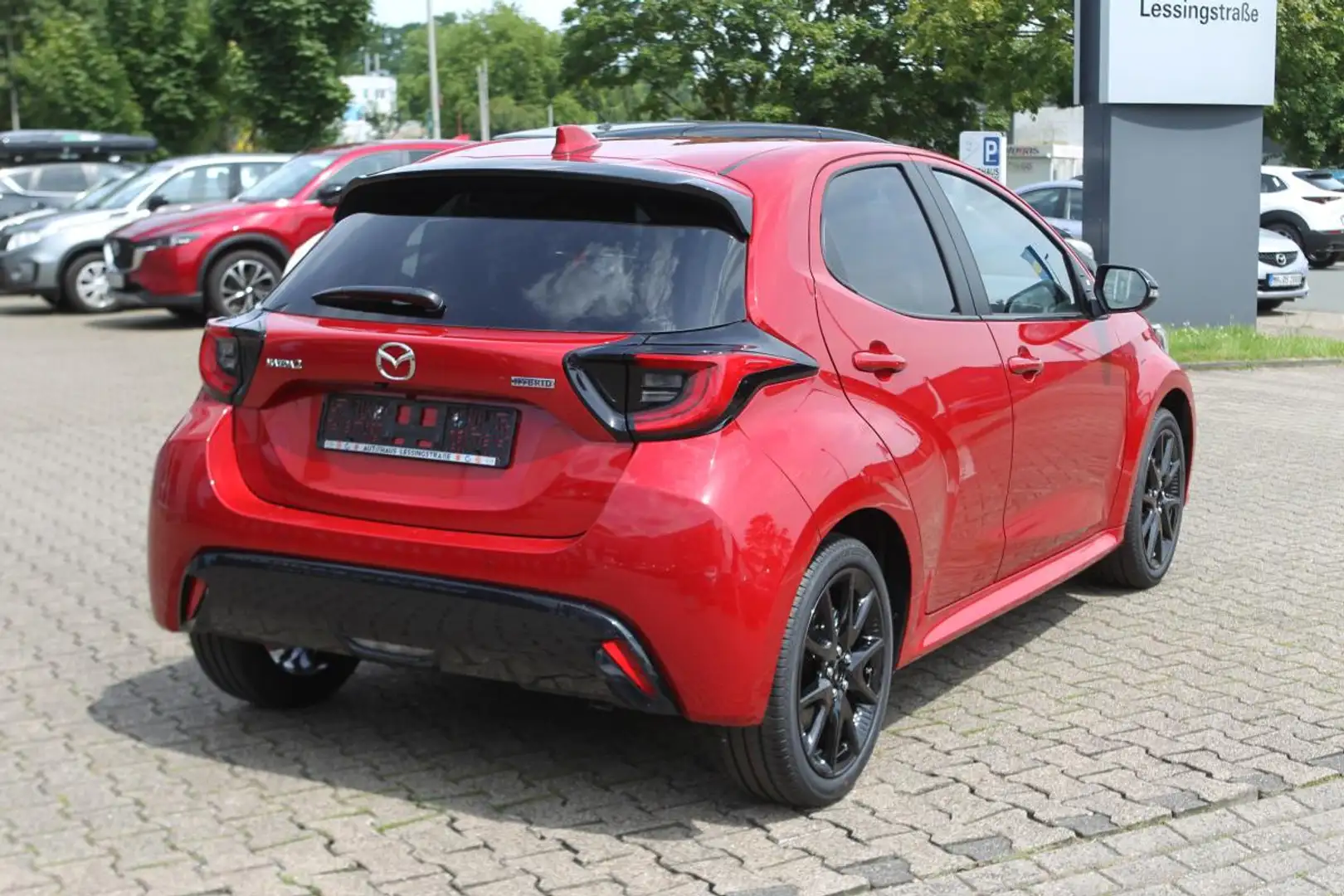 Mazda 2 Hybrid 1.5L VVT-i 116PS Aut. HOMURA SoMo Rot - 2