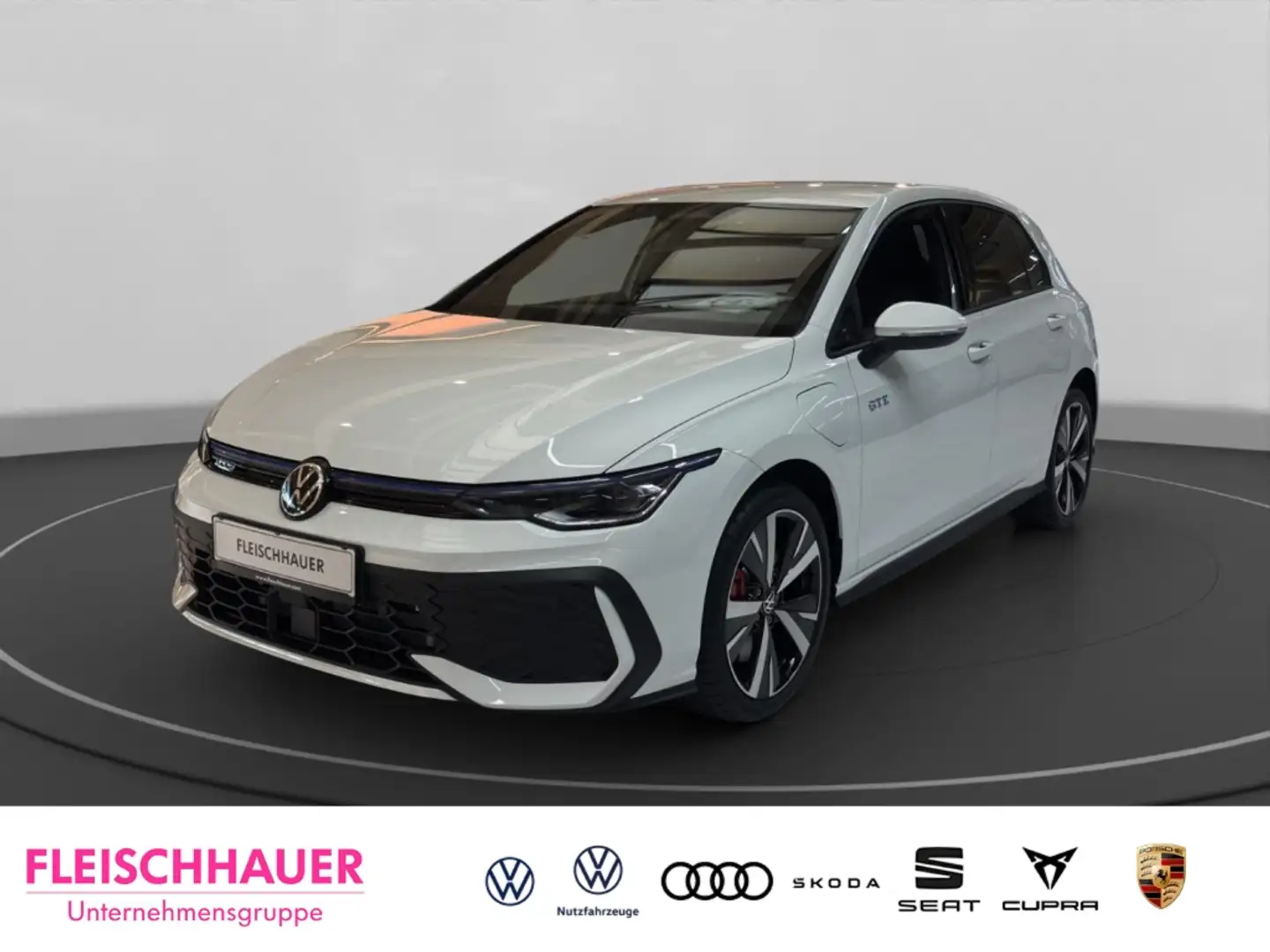 Volkswagen Golf VIII GTE 1,5 l eHybrid 130 kW (177 P Weiß - 1