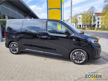Zugvorrichtung + Navi + 8 Sitzplätze