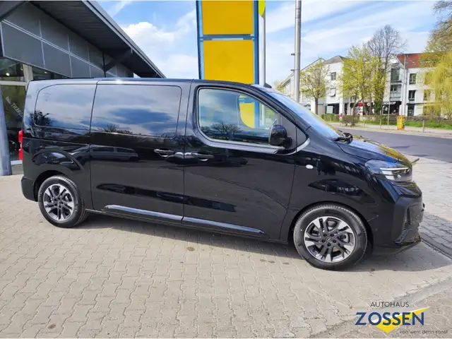 Opel Zafira Life Zugvorrichtung + Navi + 8 Sitzplätze