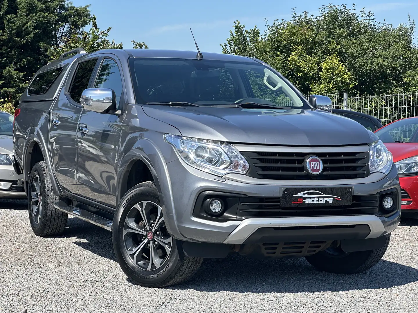 Fiat Fullback 2.4 D 4WD LX Gris - 1