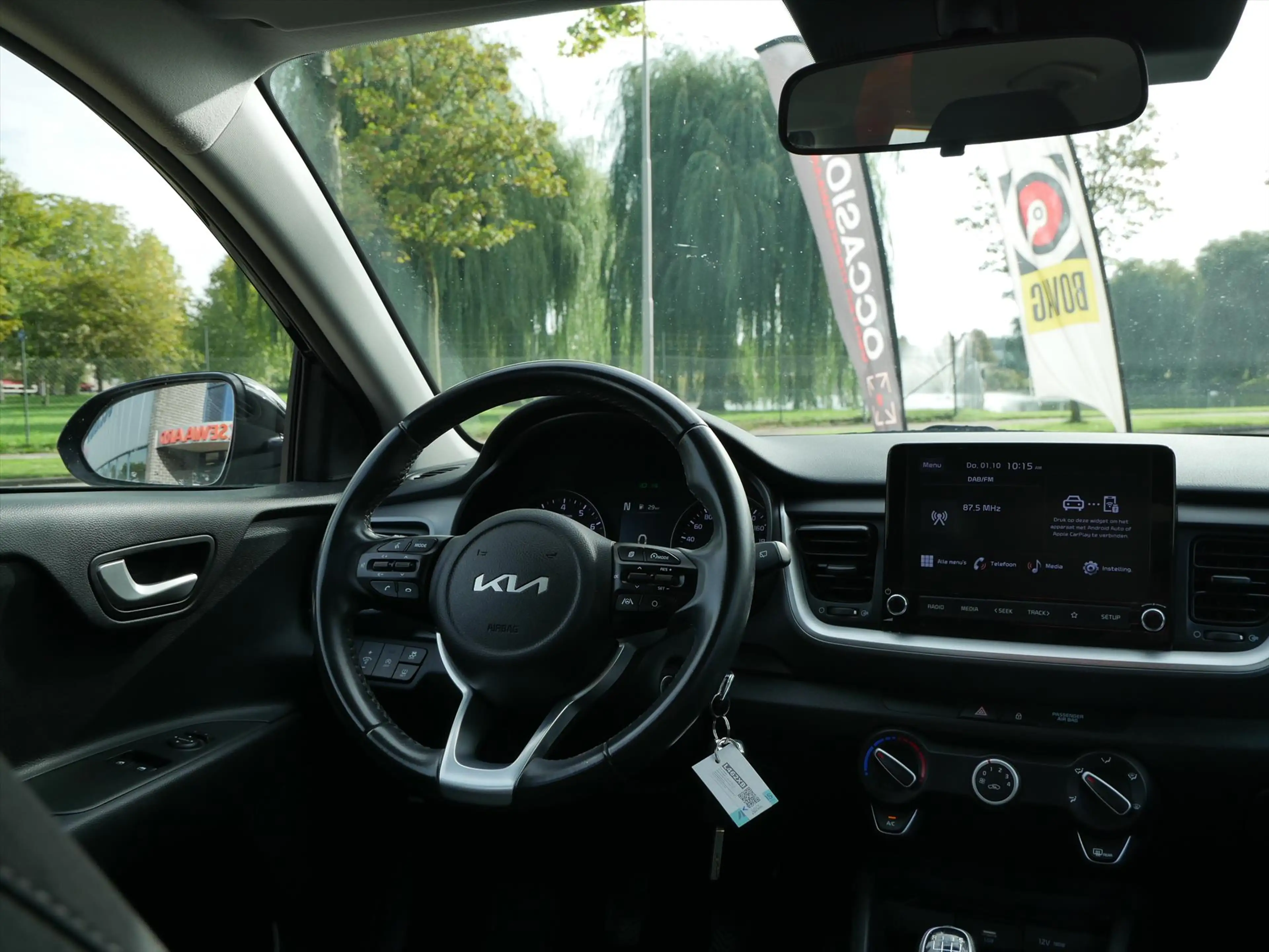 Kia Stonic 1.0 T-GDi 100pk DynamicLine | Camera | Apple Carpl — photo 11