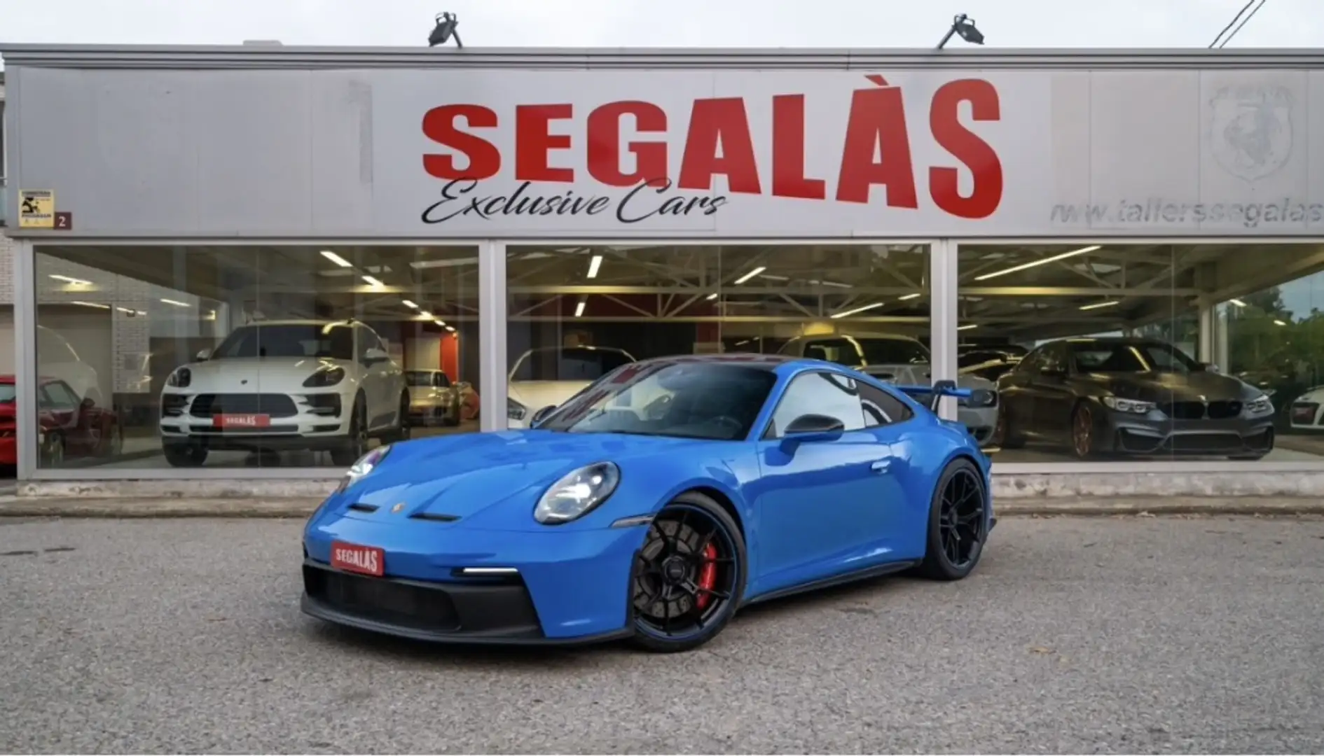 Porsche 992 GT3 PDK Azul - 1