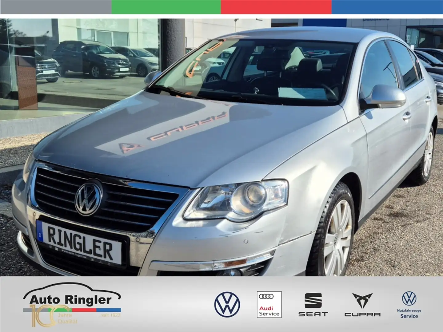 Volkswagen Passat 1.6 FSI Highline+KLIMA+SHZ+PDC Argintiu - 1