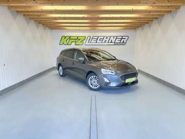 Turnier 1.5 EcoBl. "Titanium" AHK*SITZH*NAVI*R-KAM