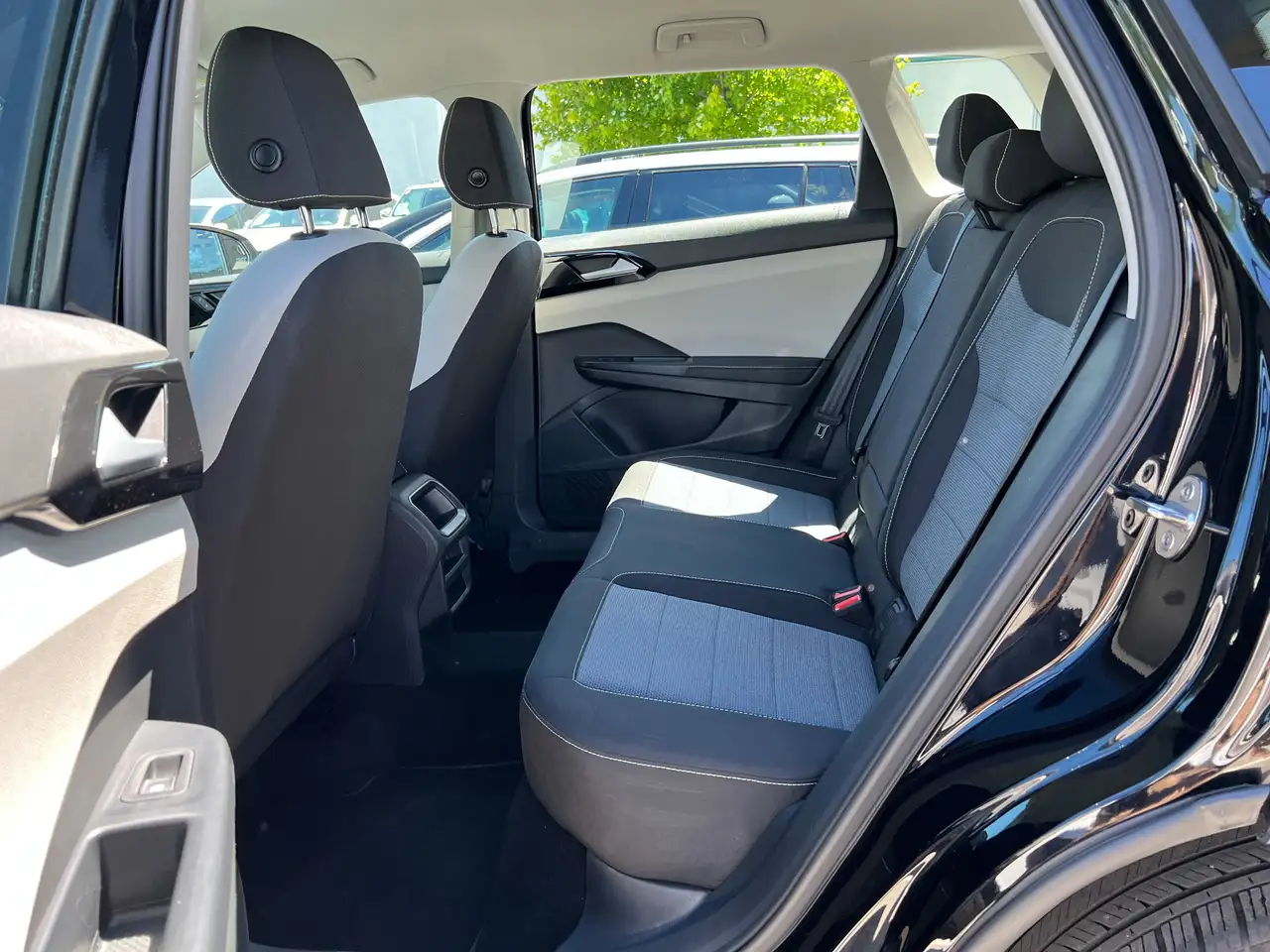 Volkswagen Taos снимка Volkswagen Taos