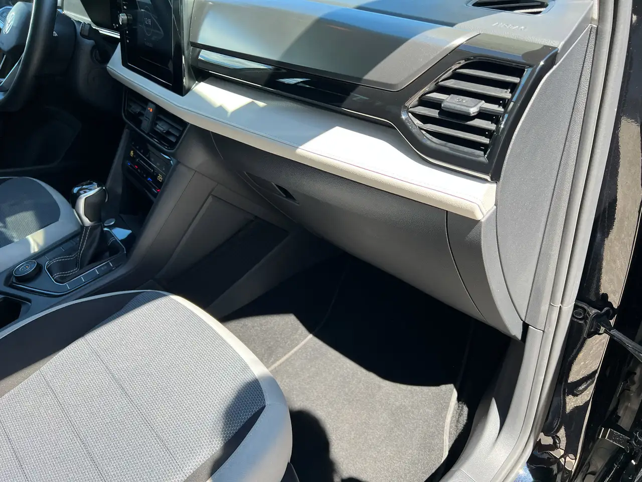 Volkswagen Taos снимка Volkswagen Taos