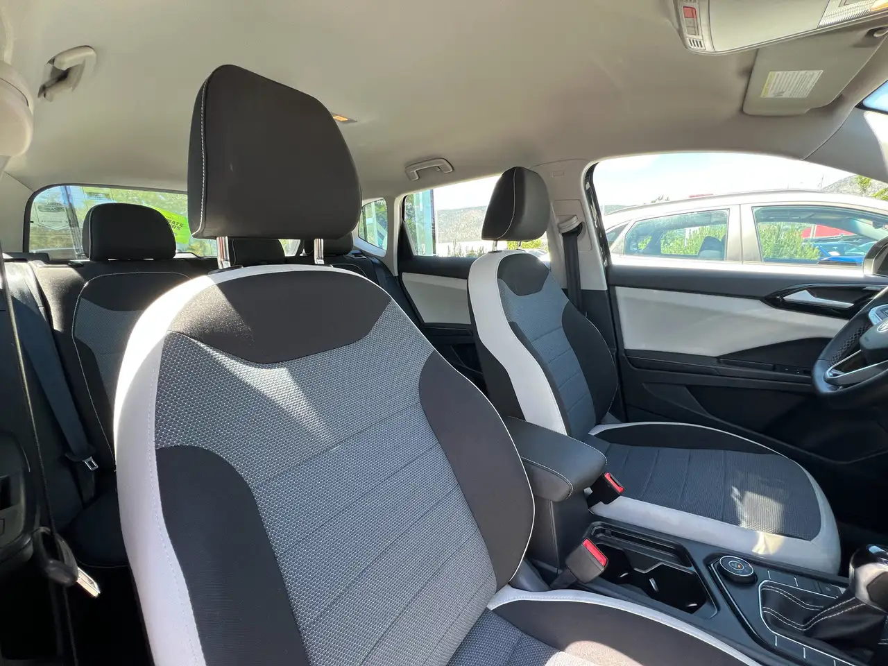 Volkswagen Taos снимка Volkswagen Taos