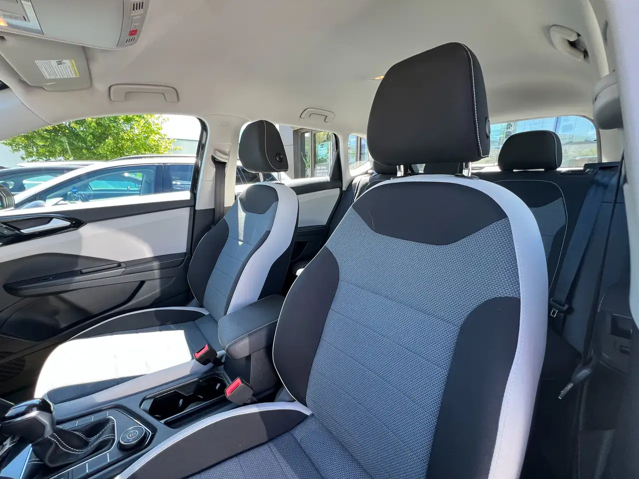 Volkswagen Taos снимка Volkswagen Taos