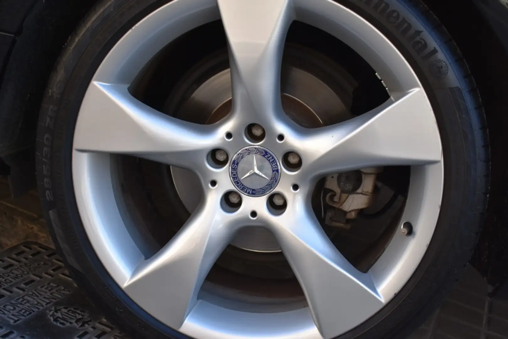 Mercedes-Benz CLS 350 350CDI BE (4.75) Aut. Negro - 2