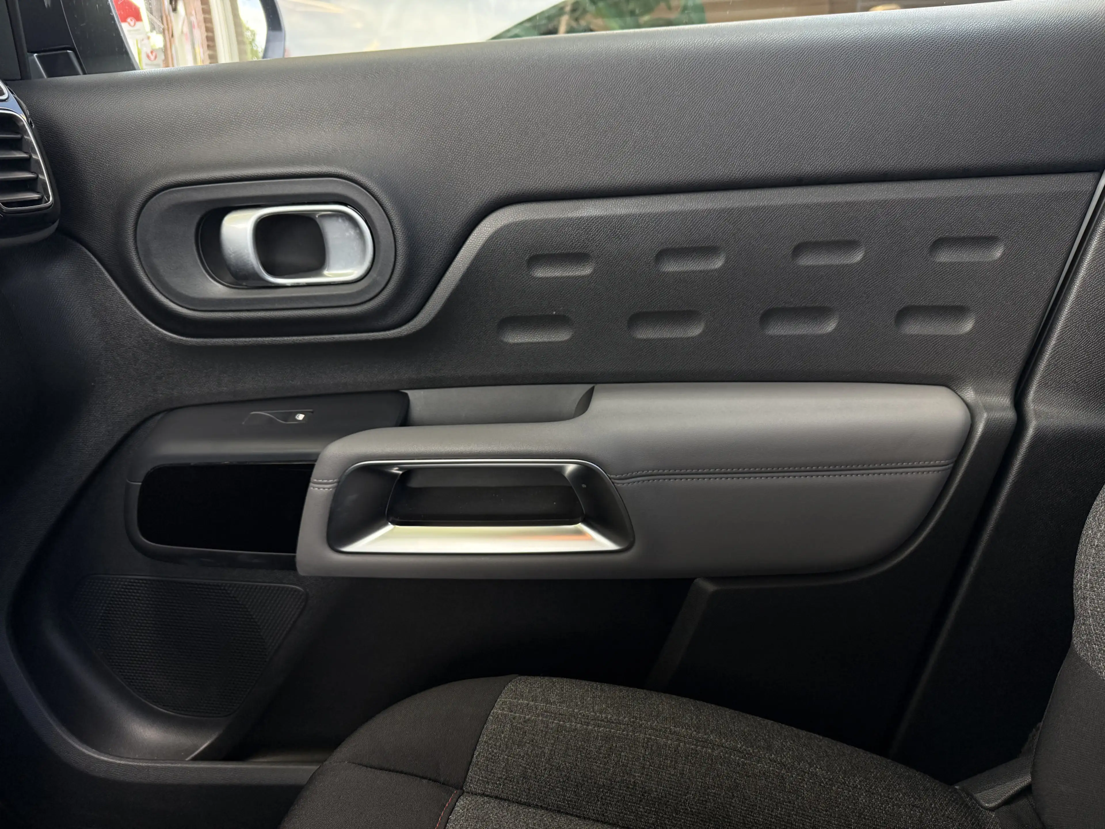 Citroen C5 Aircross 1.2 PureTech Business | afneembare trekhaak | appl — photo 32