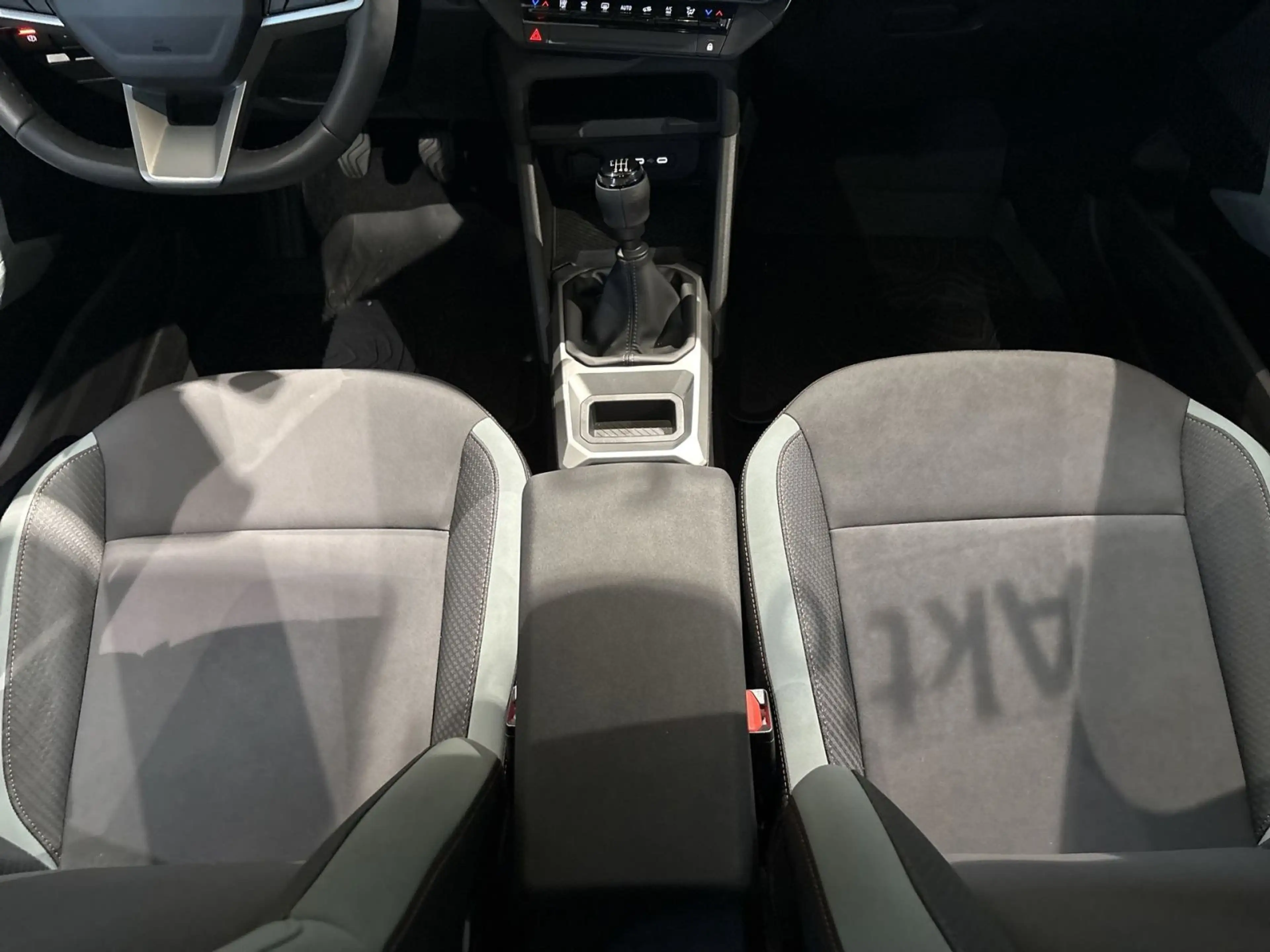 Dacia Bigster Kamera|Navi|Totwinkel|SHZ|Klimaaut.|Pano — photo 15