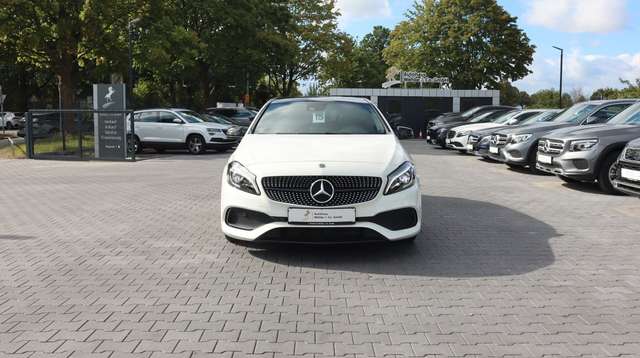 Mercedes-Benz A 250 AMG Night Pano. Navi Kamera LED Keyless