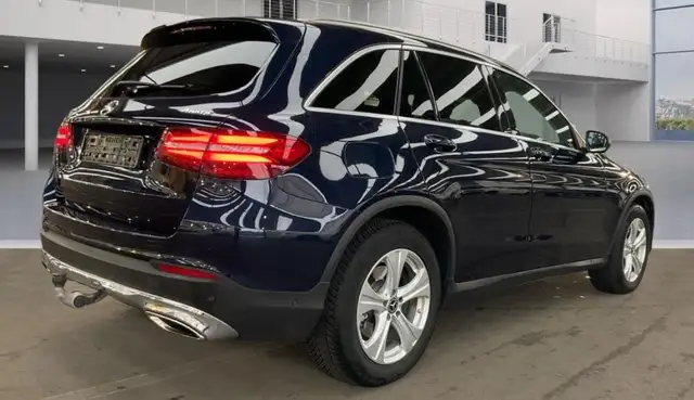Mercedes-Benz GLC 300 4Matic Off Road Pano Kamera LED Navi AHK