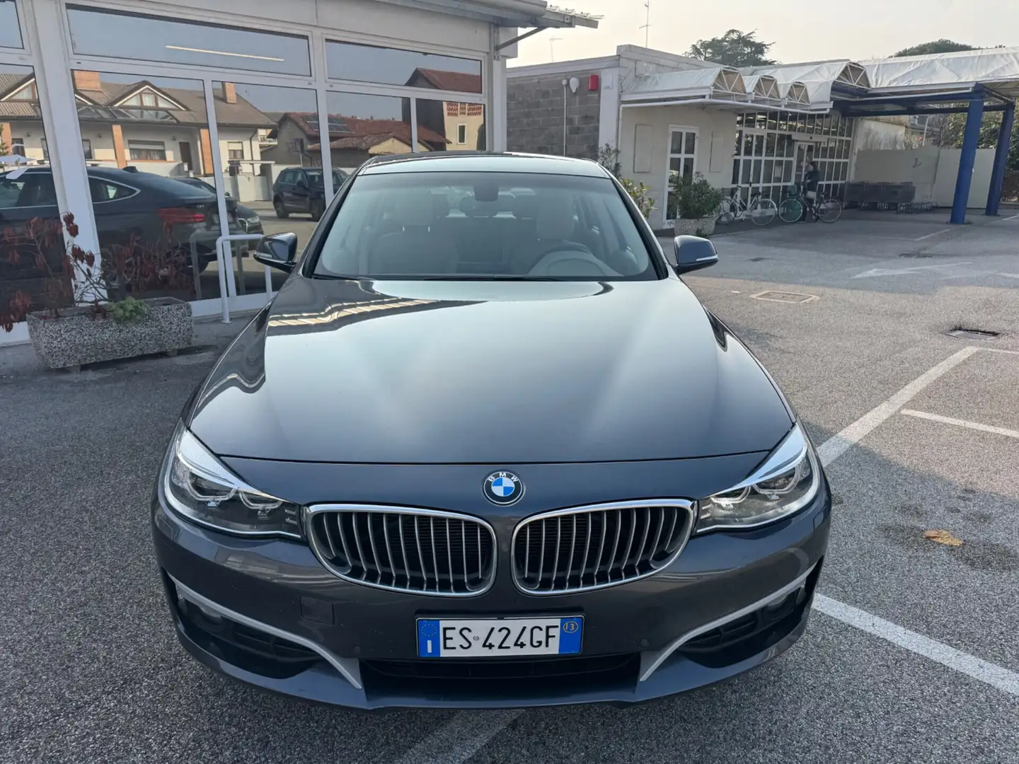 BMW 320d Gran Turismo Luxury aut. Grigio - 2