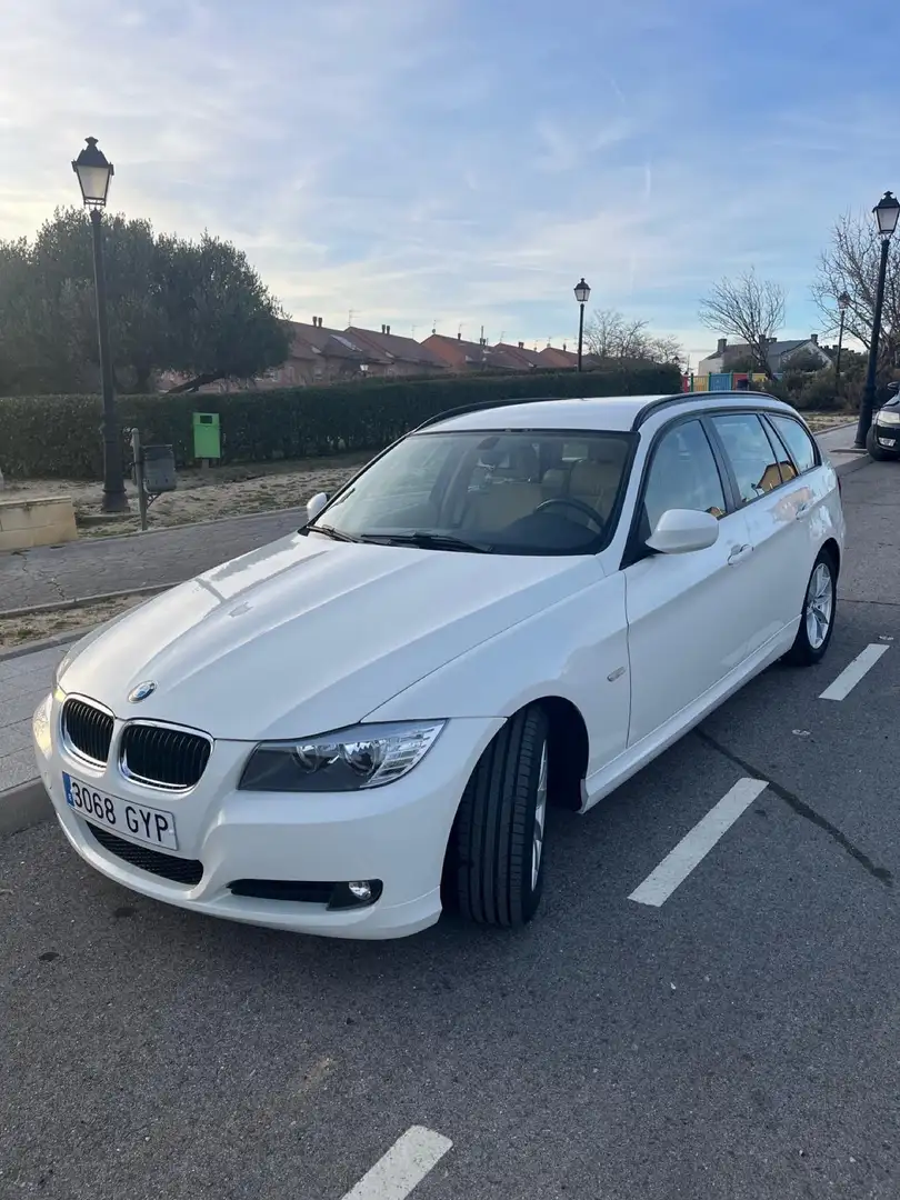 BMW 318 318d Touring - 2
