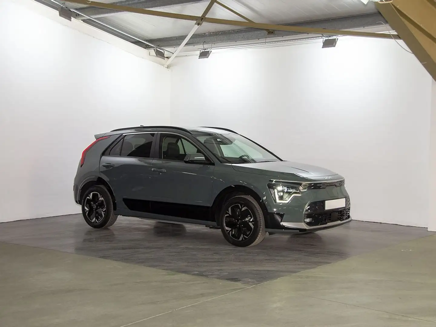 Kia Niro BEV 65KWH 150KW E-NIRO EMOTION 204 5P (PACK LUXURY Zöld - 2