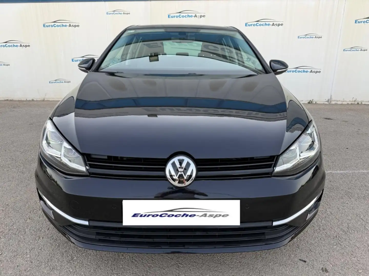 Volkswagen Golf 1.0 TSI Advance DSG7 85kW Negro - 2