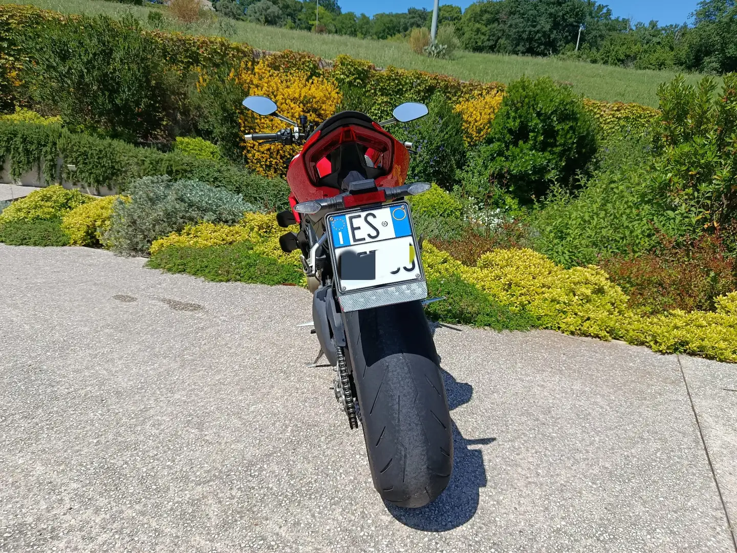 Ducati Streetfighter V4 Rot - 2