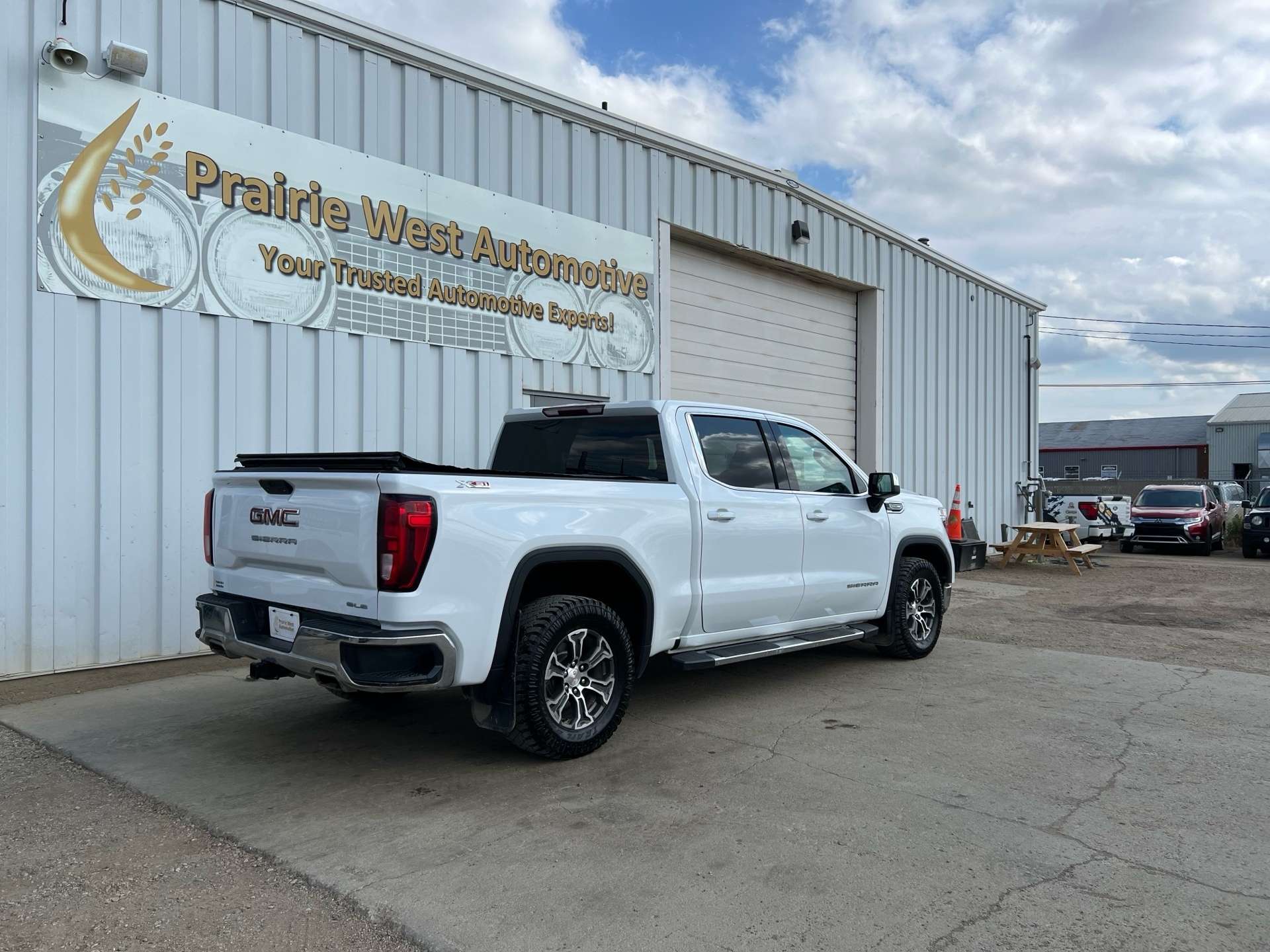 2019 GMC Sierra 1500 SLE Crew Cab 5.3L V8 | Command Start | Reverse Cam — снимка 1