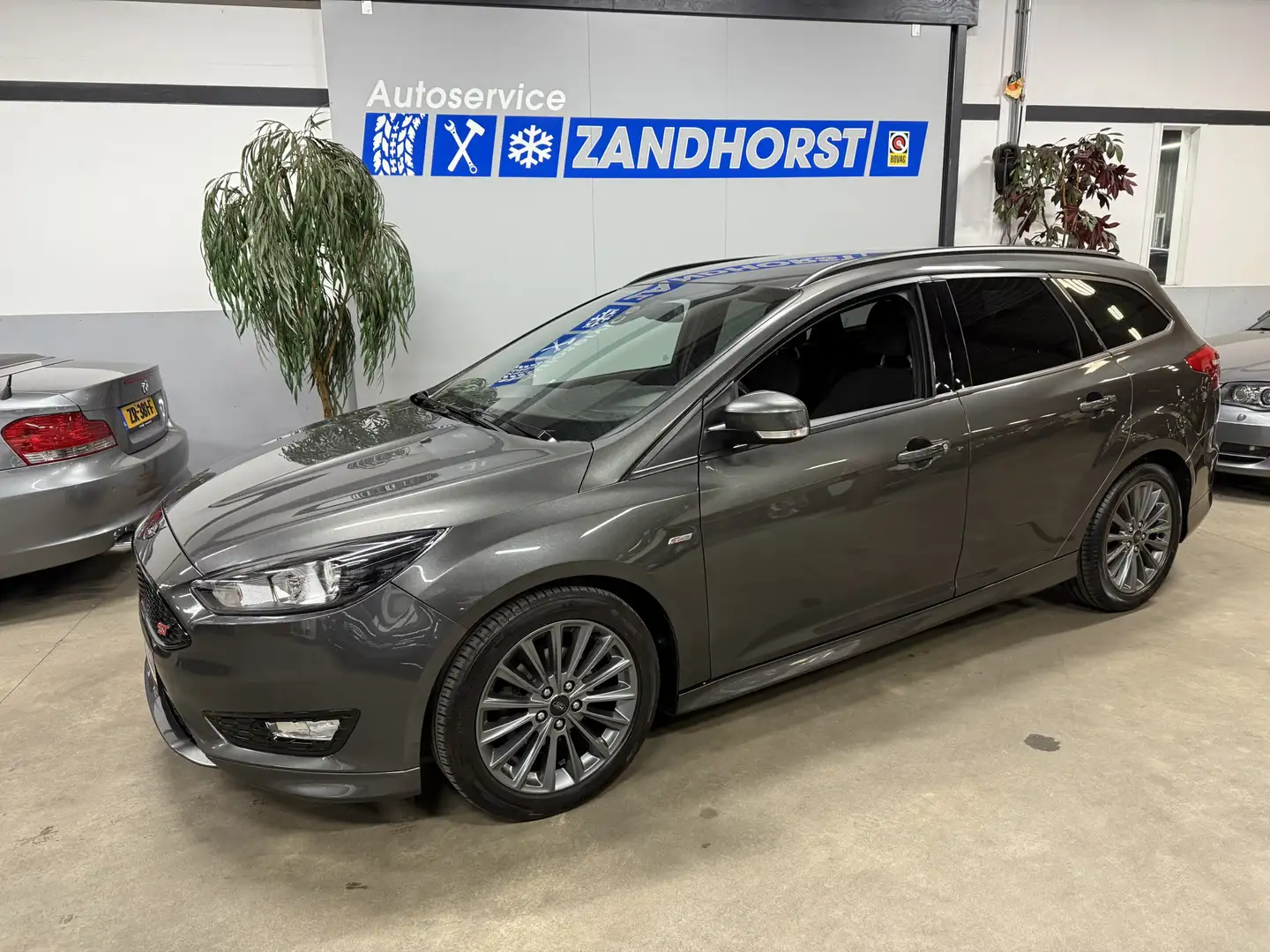 Ford Focus Wagon 1.0 ST-Line // Ecc // stoel verw. Gris - 1
