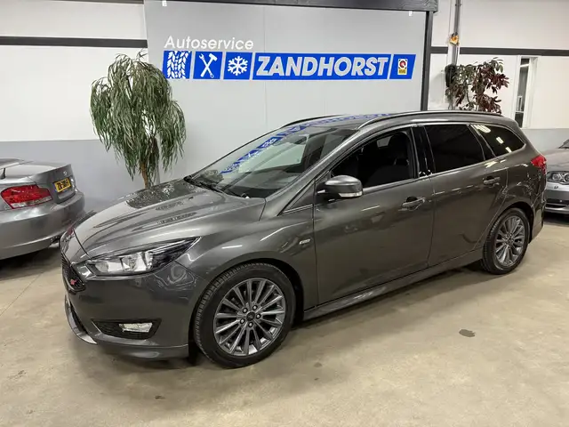 2017 Ford Focus in Grey for sale