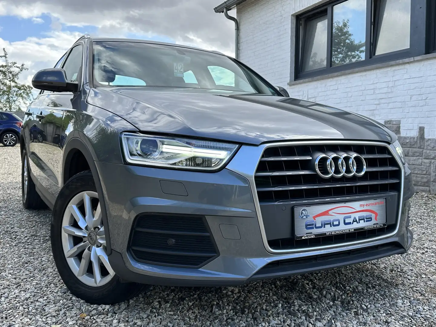 Audi Q3 1.4 TFSI c.o.d Design XENON/LED/CUIR/SENSOR/GPS Grau - 2