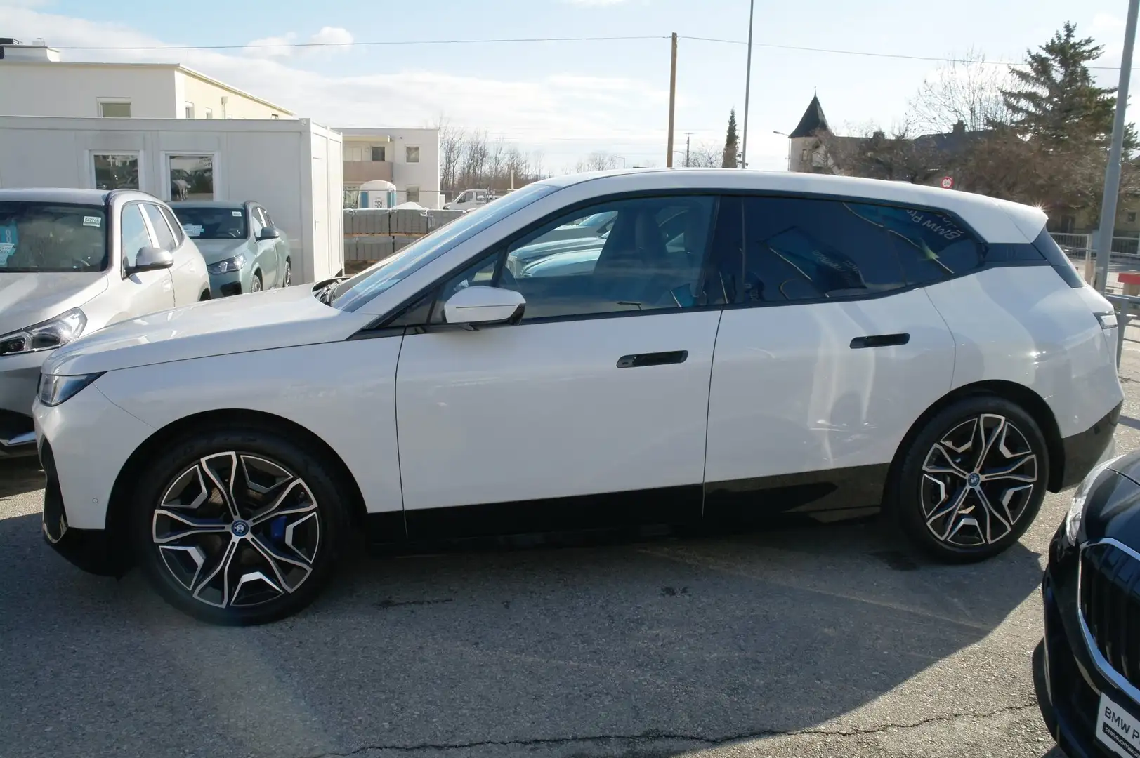 BMW iX xDrive40 Weiß - 2