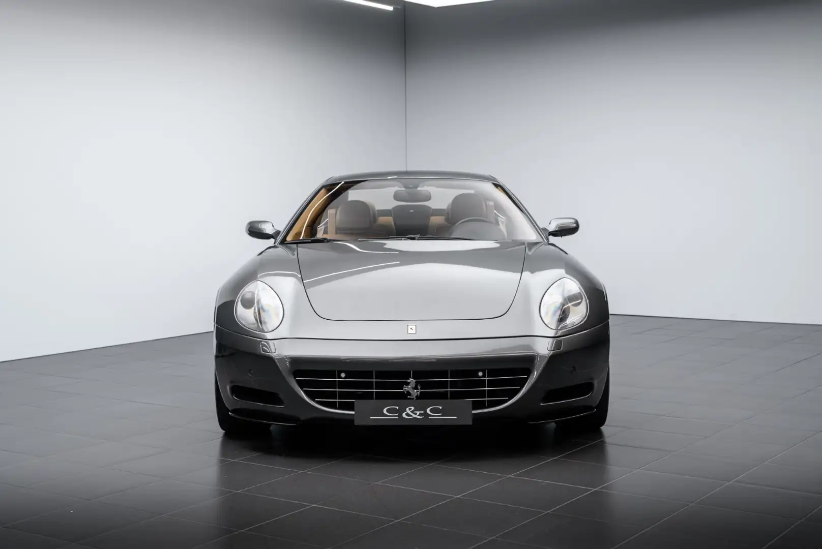 Ferrari 612 Scaglietti F1 HGT2/DT FZG/PDC/BOSE/DAYTONA Grau - 2