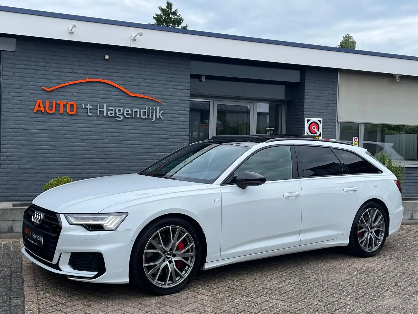 Audi A6 Avant 55 TFSI e quattro pano trekh 1EIG 360gr lede Wit - 2