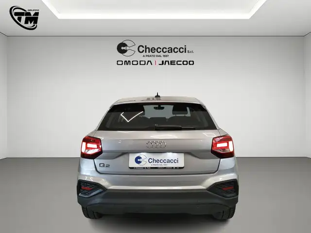 Audi Q2 view 5